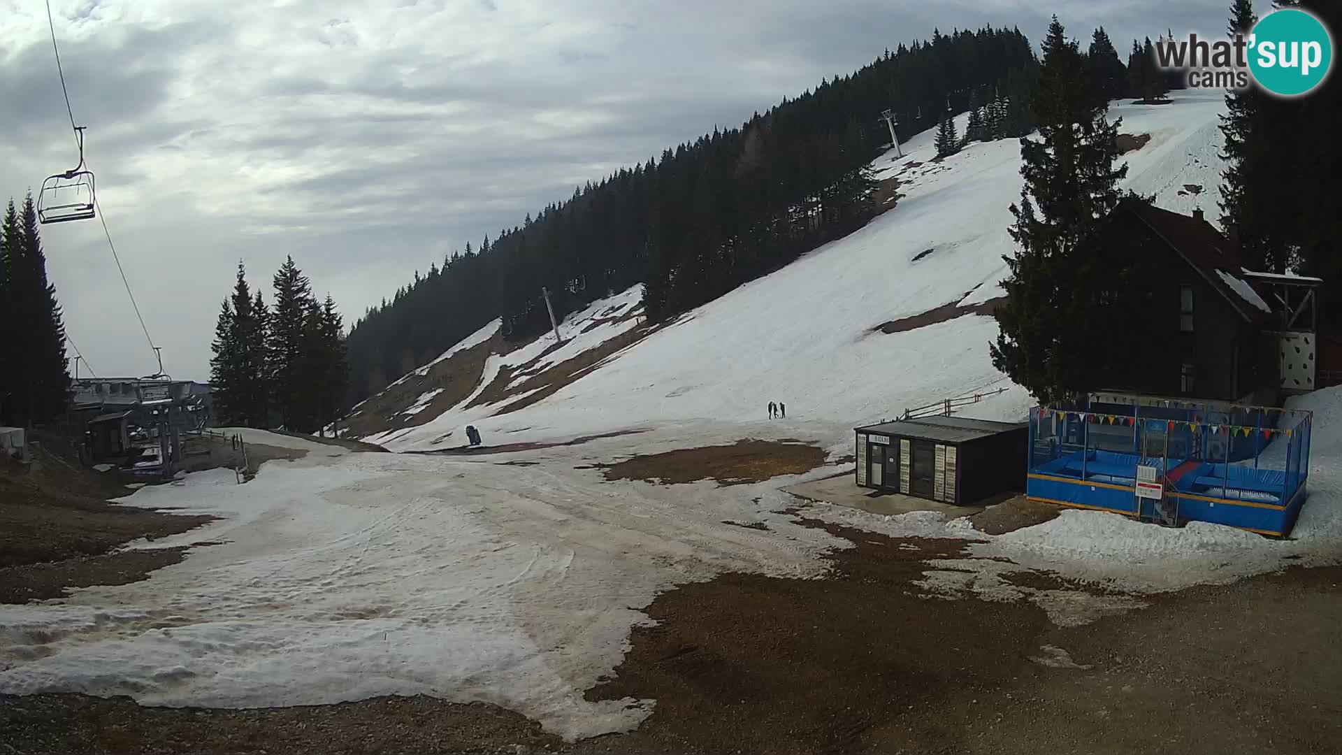 Cámara web en vivo de la estación de esquí GOLTE – vista a Medvedjak – Eslovenia