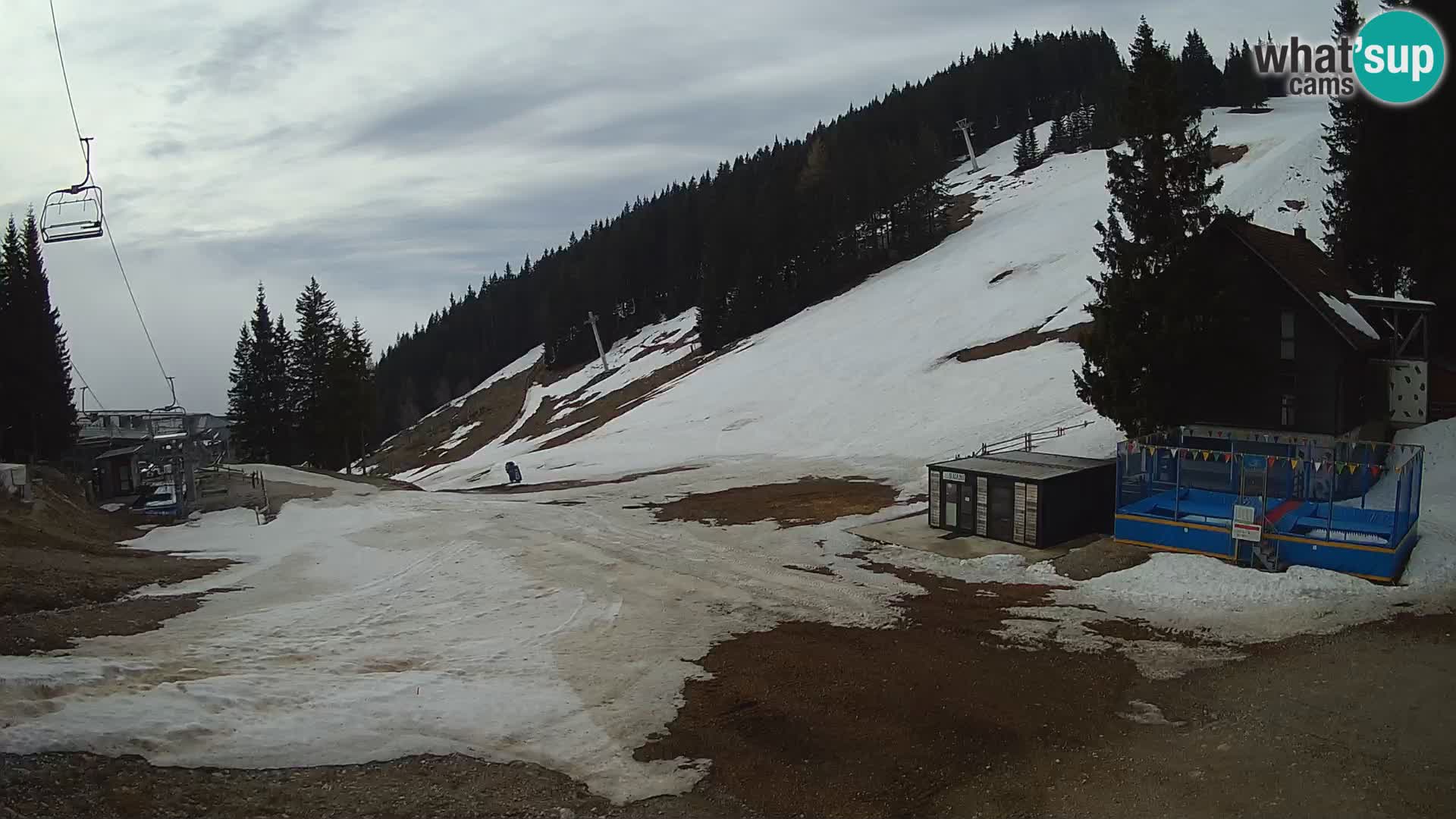 GOLTE skijalište web kamera – pogled na Medvedjak – Slovenija