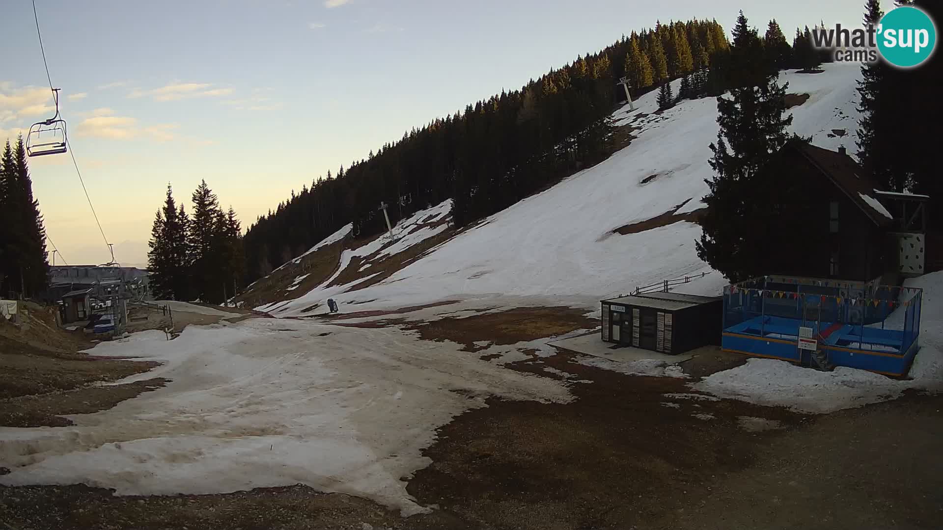 Cámara web en vivo de la estación de esquí GOLTE – vista a Medvedjak – Eslovenia