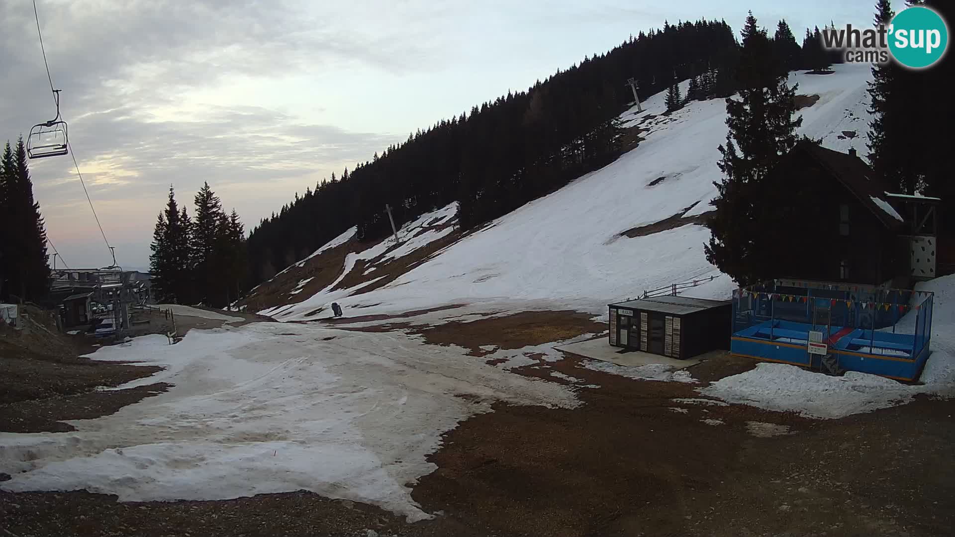 GOLTE skijalište web kamera – pogled na Medvedjak – Slovenija