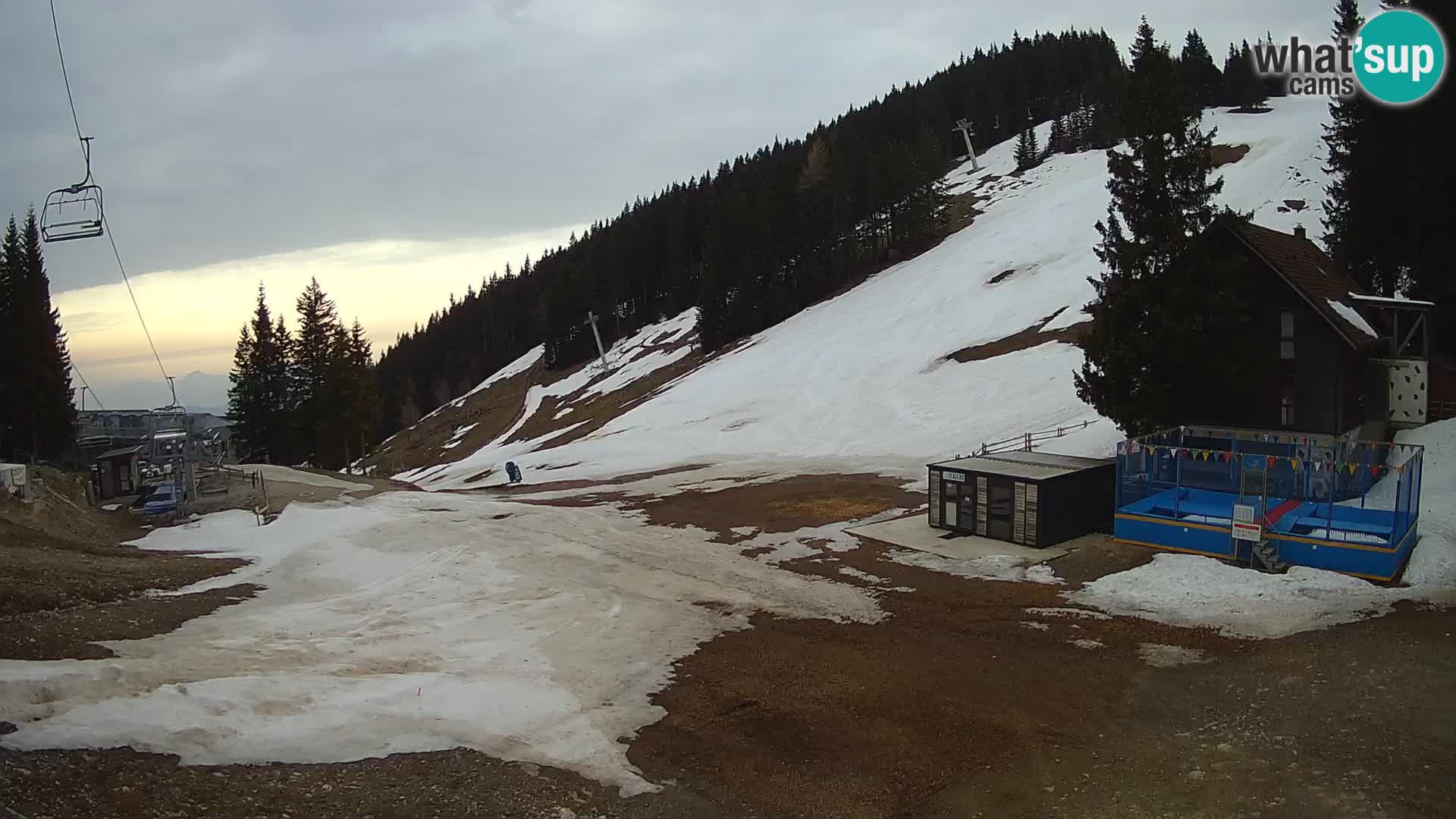 Cámara web en vivo de la estación de esquí GOLTE – vista a Medvedjak – Eslovenia