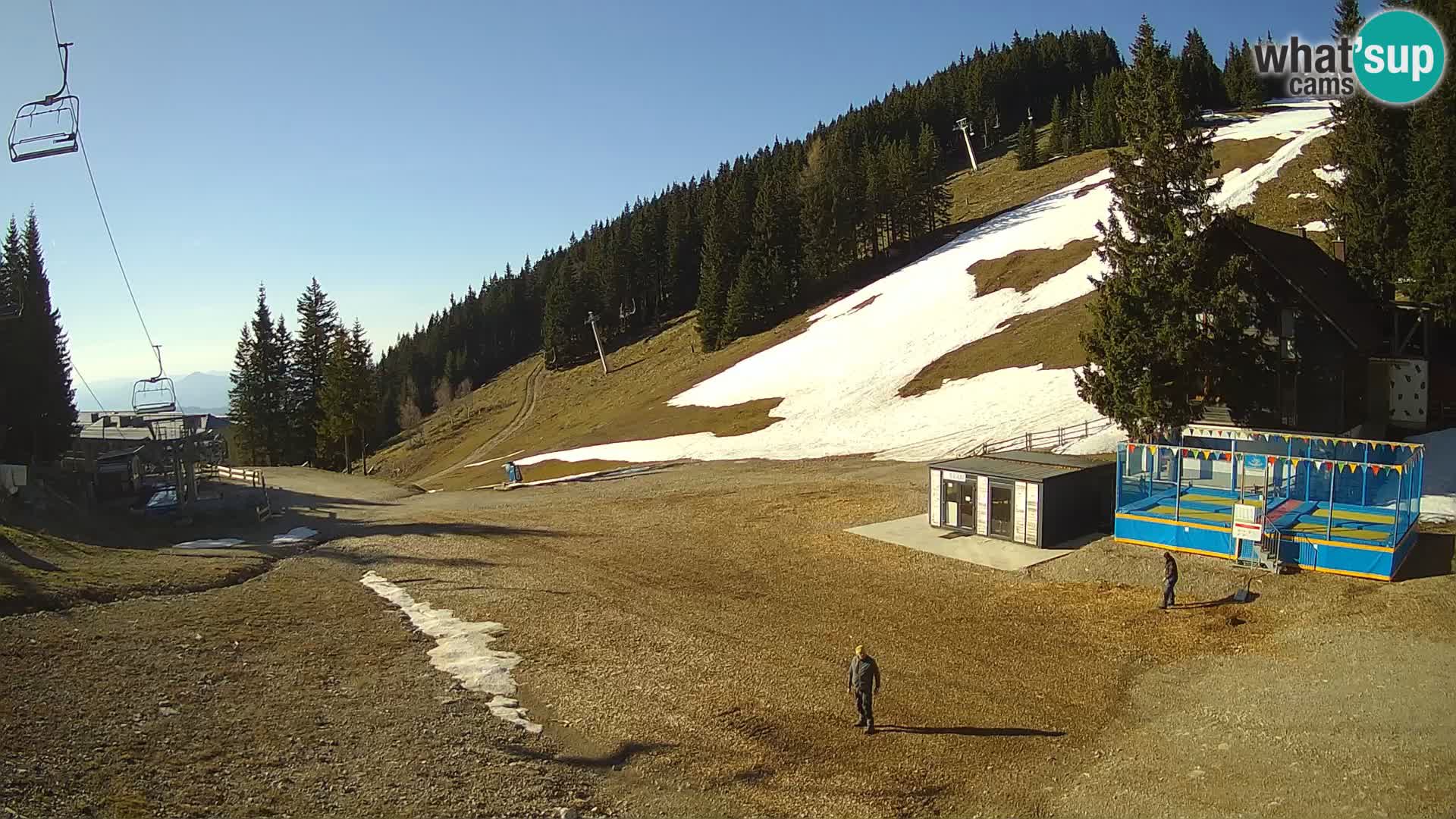 Spletna kamera smučišča GOLTE v živo – pogled na Medvedjak
