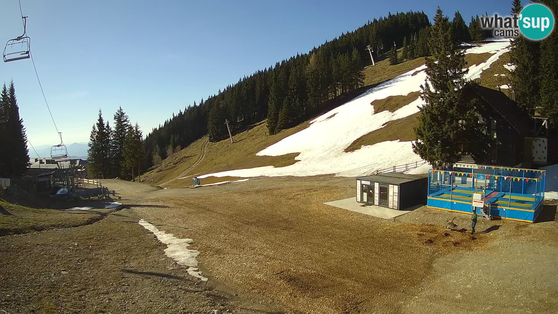 Spletna kamera smučišča GOLTE v živo – pogled na Medvedjak