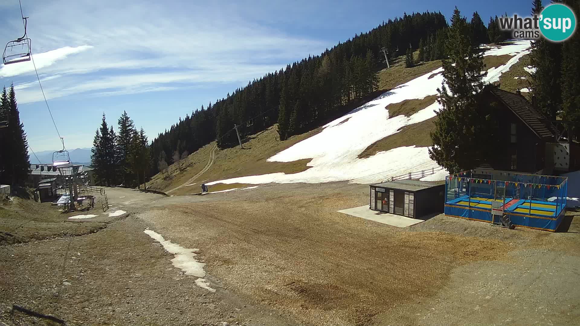 Spletna kamera smučišča GOLTE v živo – pogled na Medvedjak