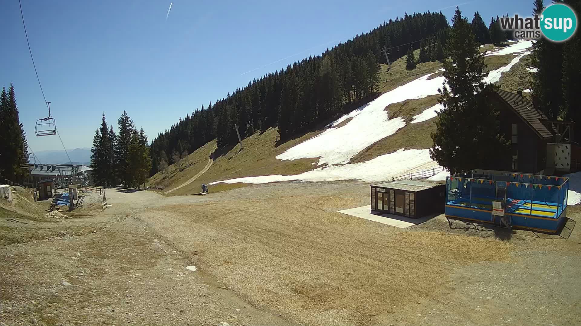 Spletna kamera smučišča GOLTE v živo – pogled na Medvedjak