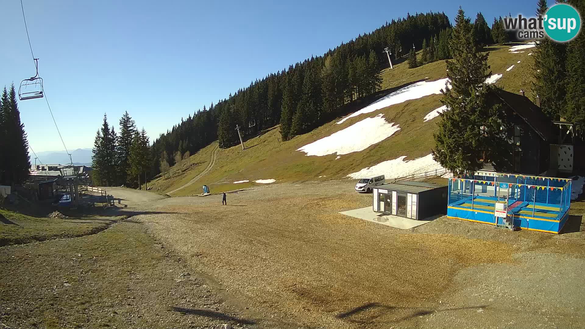 Spletna kamera smučišča GOLTE v živo – pogled na Medvedjak