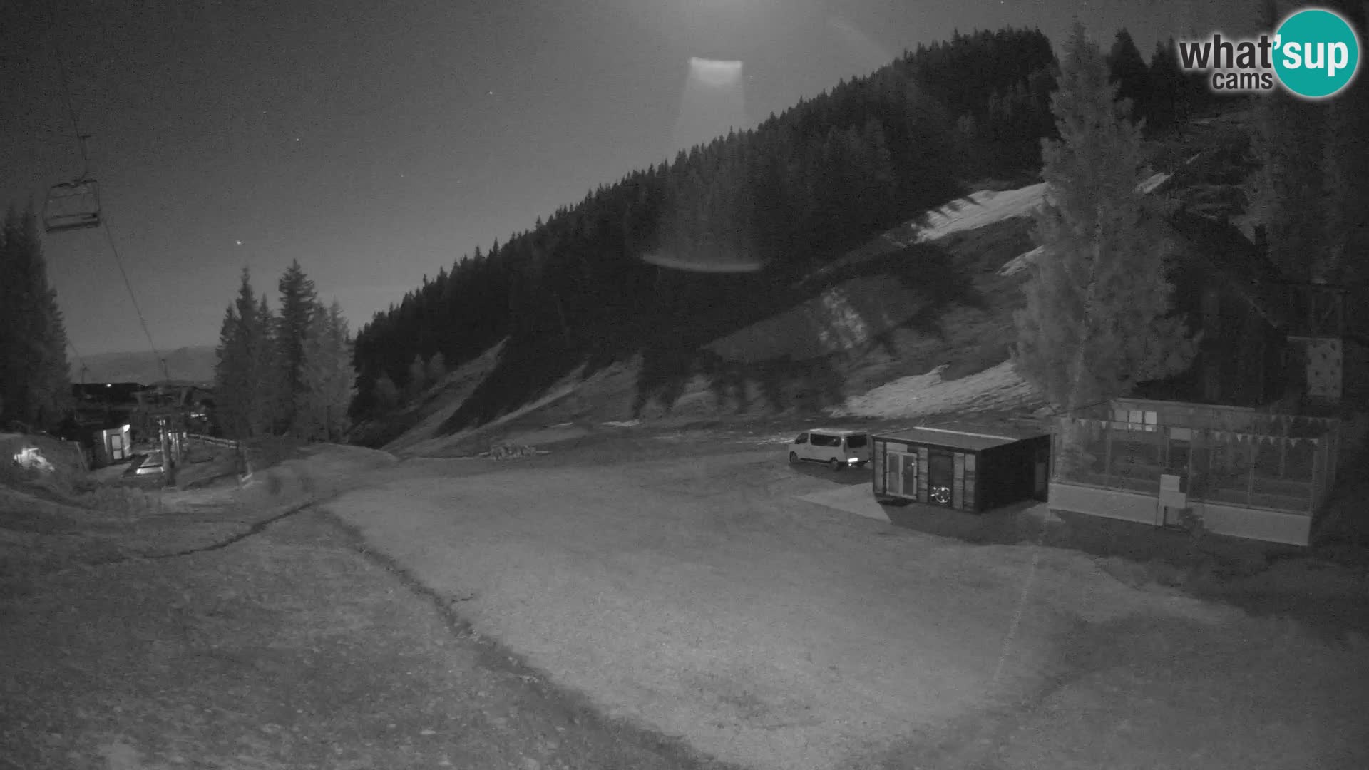 Spletna kamera smučišča GOLTE v živo – pogled na Medvedjak