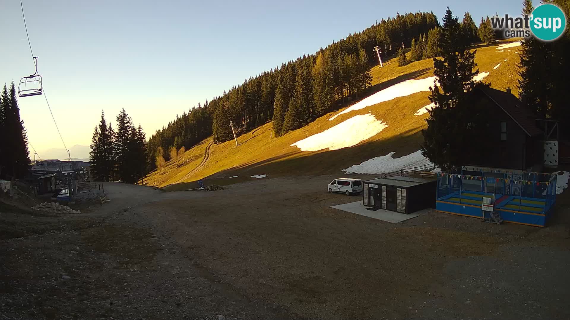 Cámara web en vivo de la estación de esquí GOLTE – vista a Medvedjak – Eslovenia