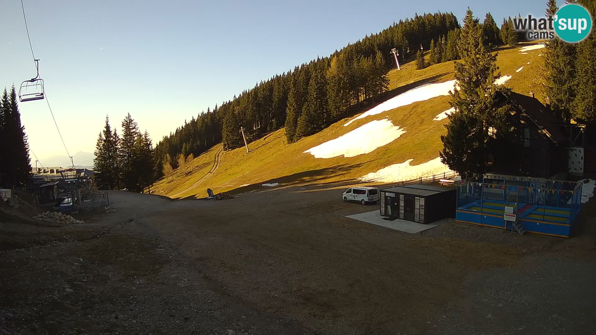 Cámara web en vivo de la estación de esquí GOLTE – vista a Medvedjak – Eslovenia