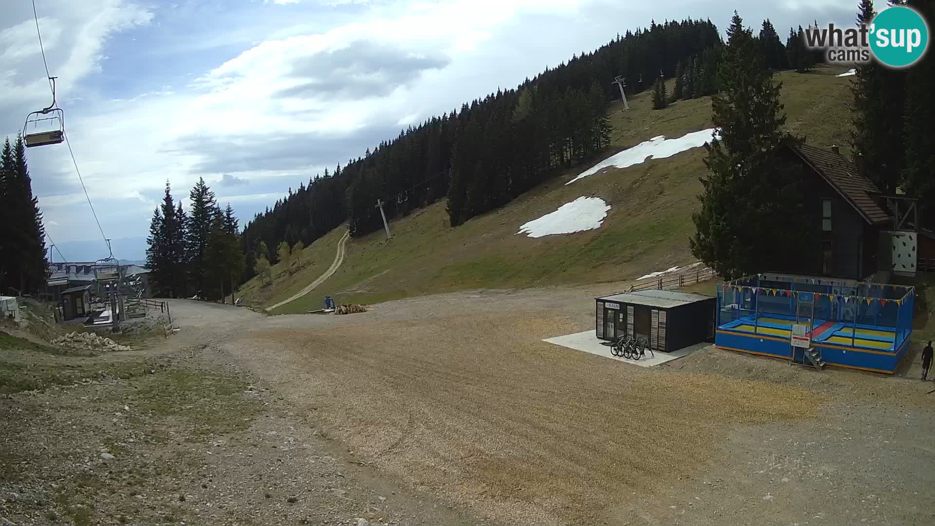 GOLTE skijalište web kamera – pogled na Medvedjak – Slovenija