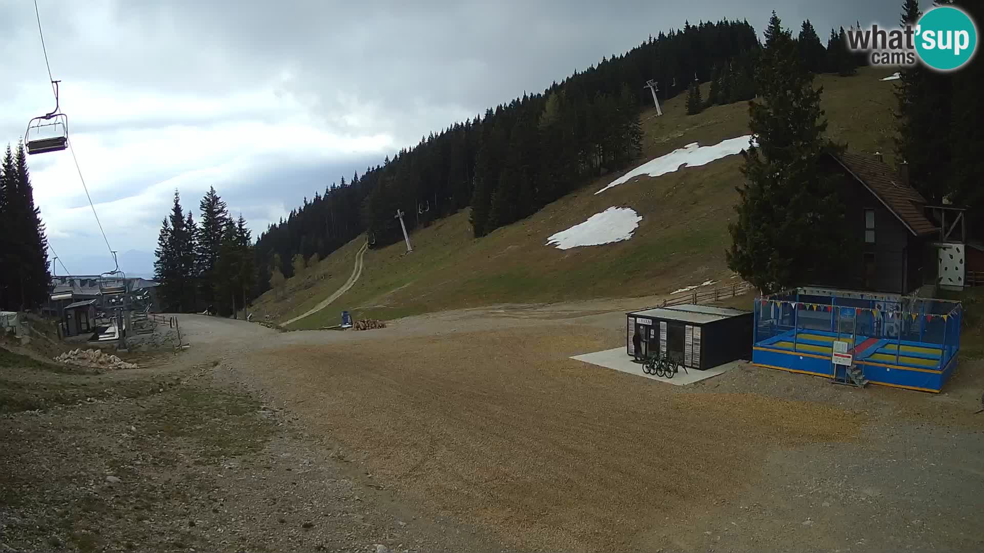 GOLTE skijalište web kamera – pogled na Medvedjak – Slovenija