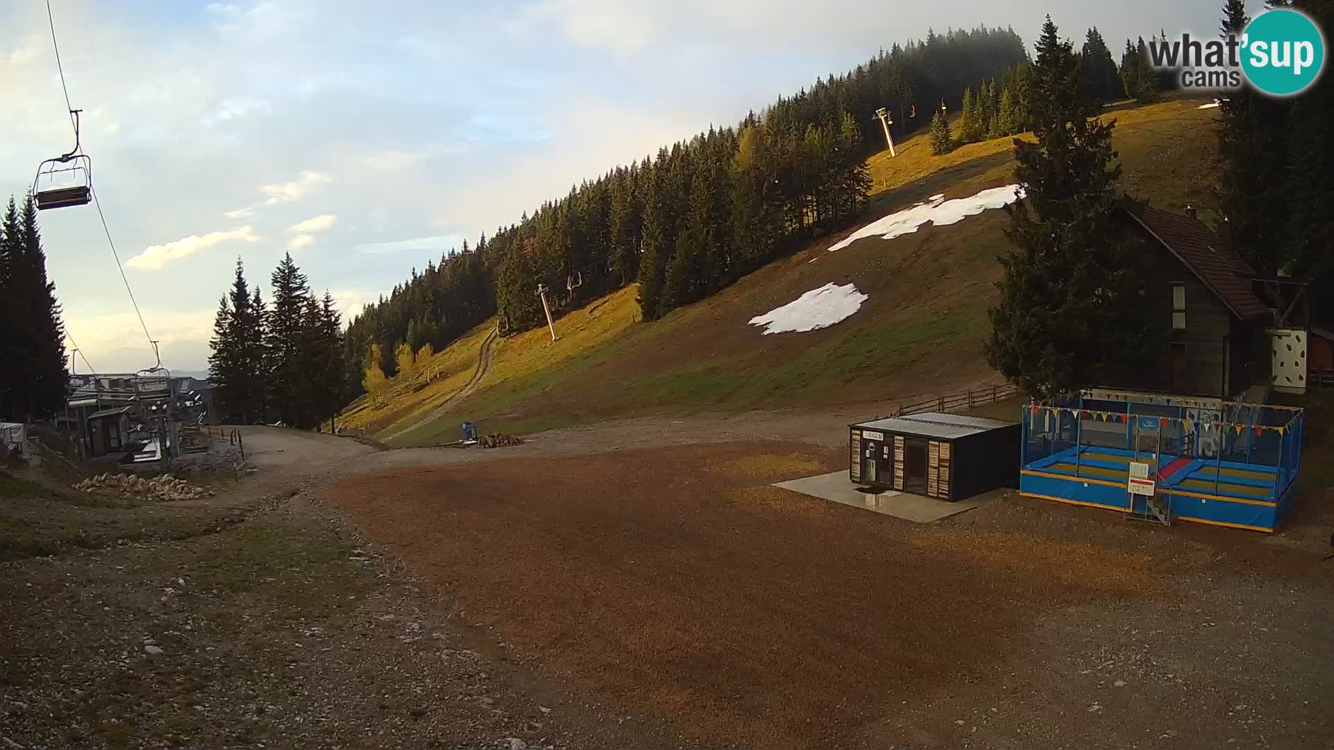 GOLTE skijalište web kamera – pogled na Medvedjak – Slovenija