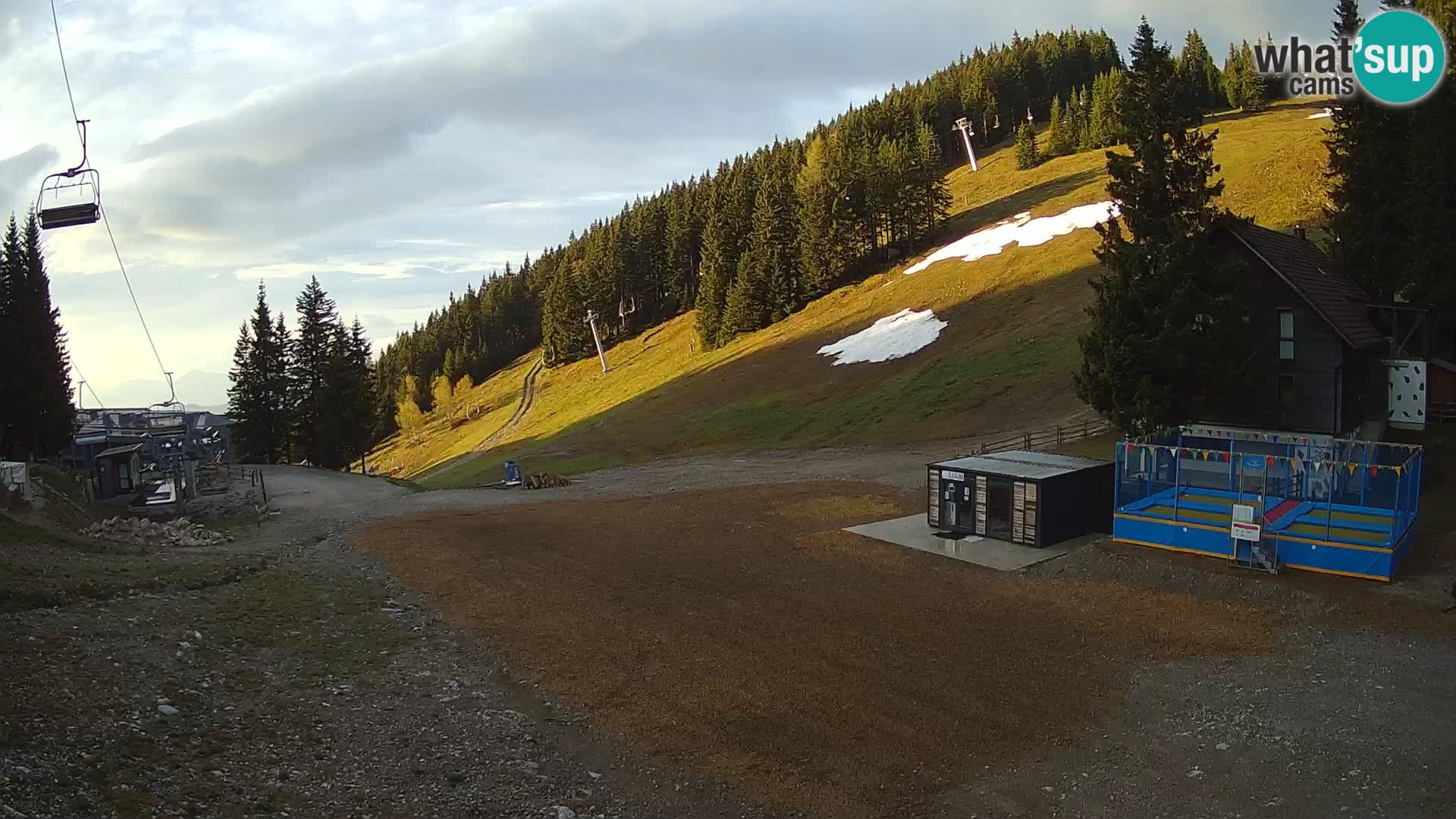 Webcam en direct de la station de ski de GOLTE – vue sur Medvedjak – Slovénie