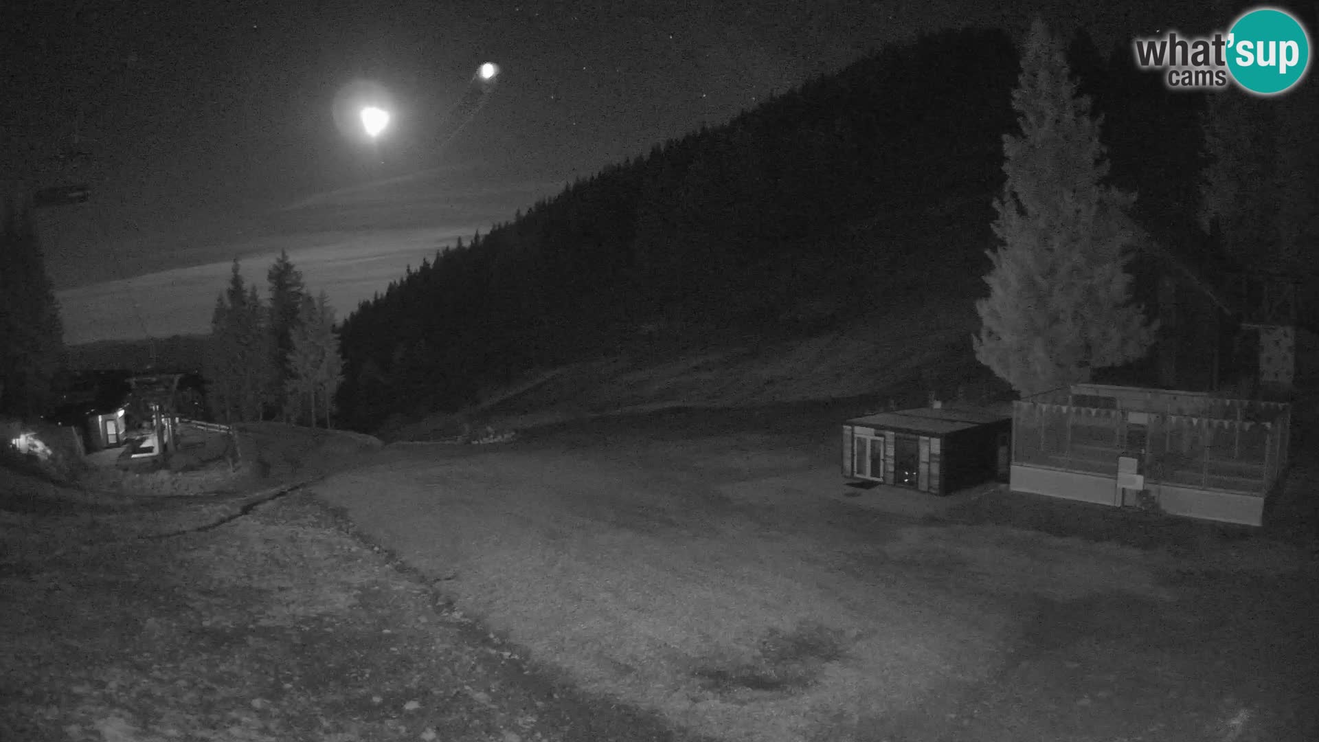 Spletna kamera smučišča GOLTE v živo – pogled na Medvedjak