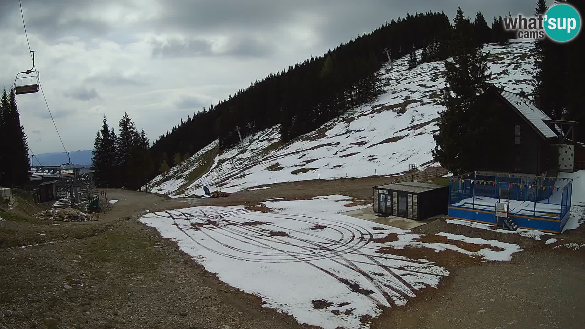 GOLTE skijalište web kamera – pogled na Medvedjak – Slovenija