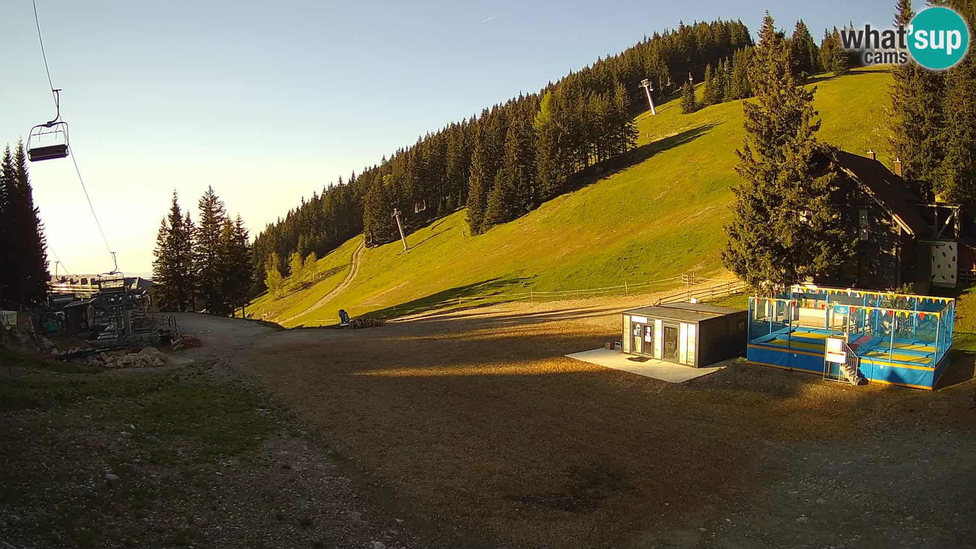 Webcam en direct de la station de ski de GOLTE – vue sur Medvedjak – Slovénie