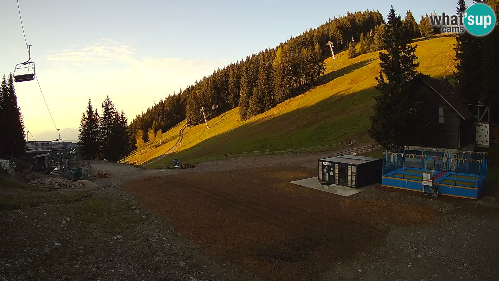 Cámara web en vivo de la estación de esquí GOLTE – vista a Medvedjak – Eslovenia