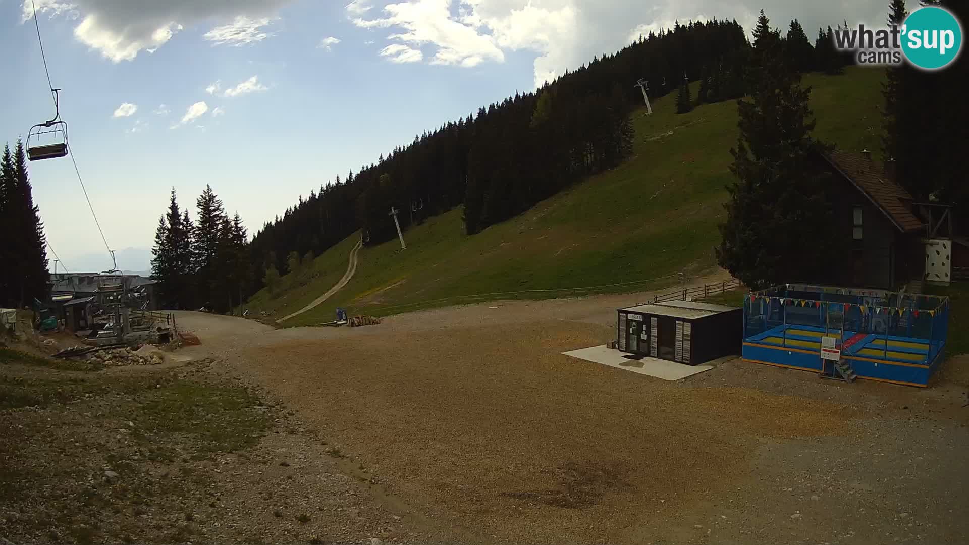 GOLTE skijalište web kamera – pogled na Medvedjak – Slovenija
