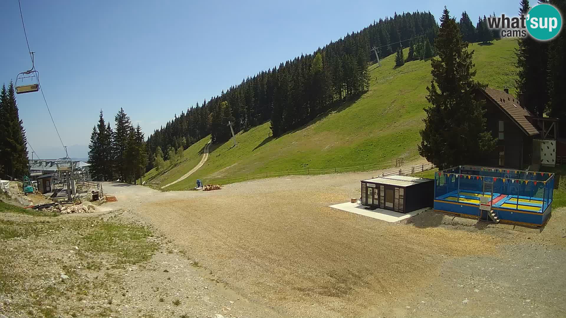 GOLTE skijalište web kamera – pogled na Medvedjak – Slovenija
