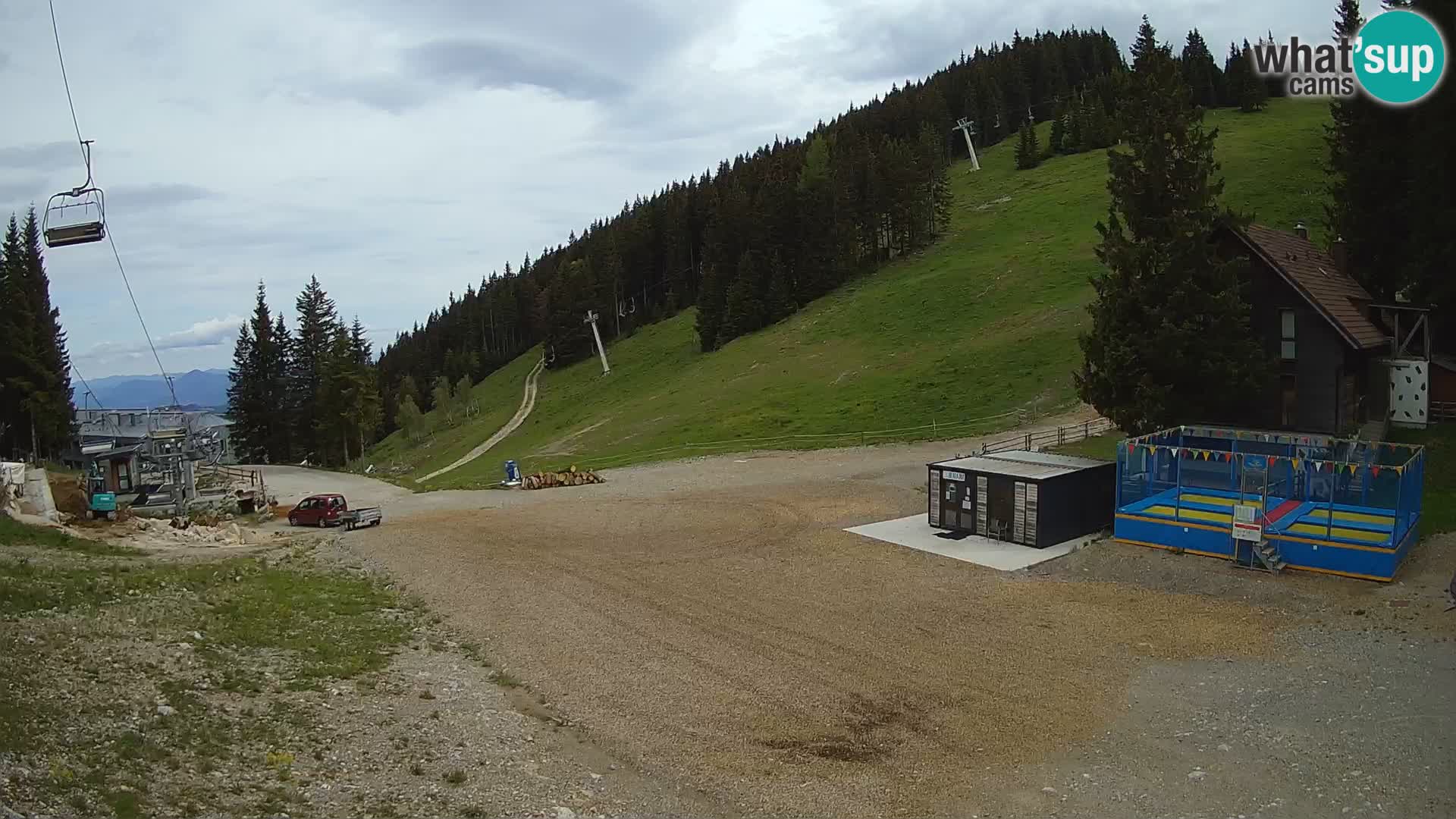 GOLTE skijalište web kamera – pogled na Medvedjak – Slovenija