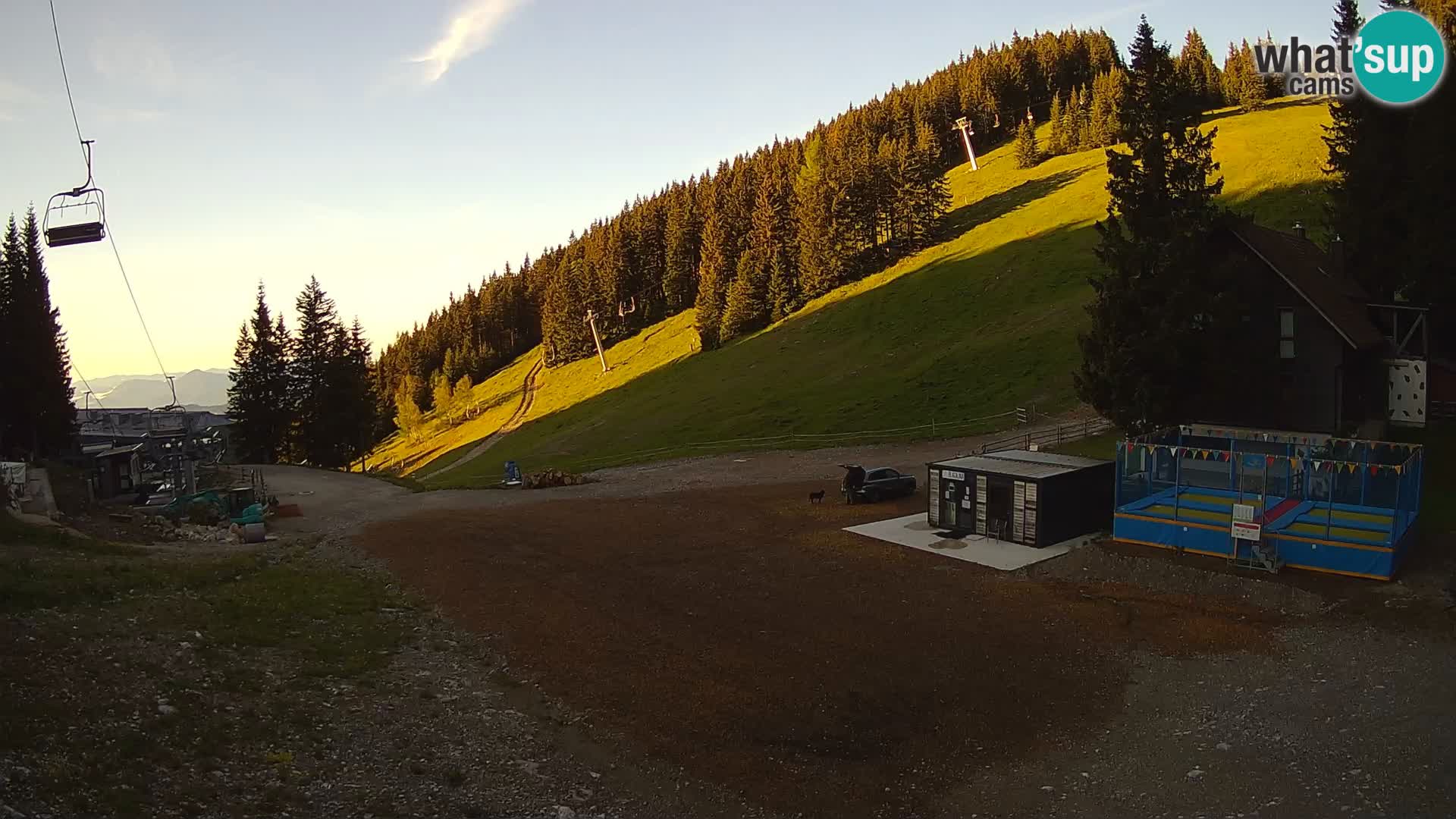 GOLTE skijalište web kamera – pogled na Medvedjak – Slovenija