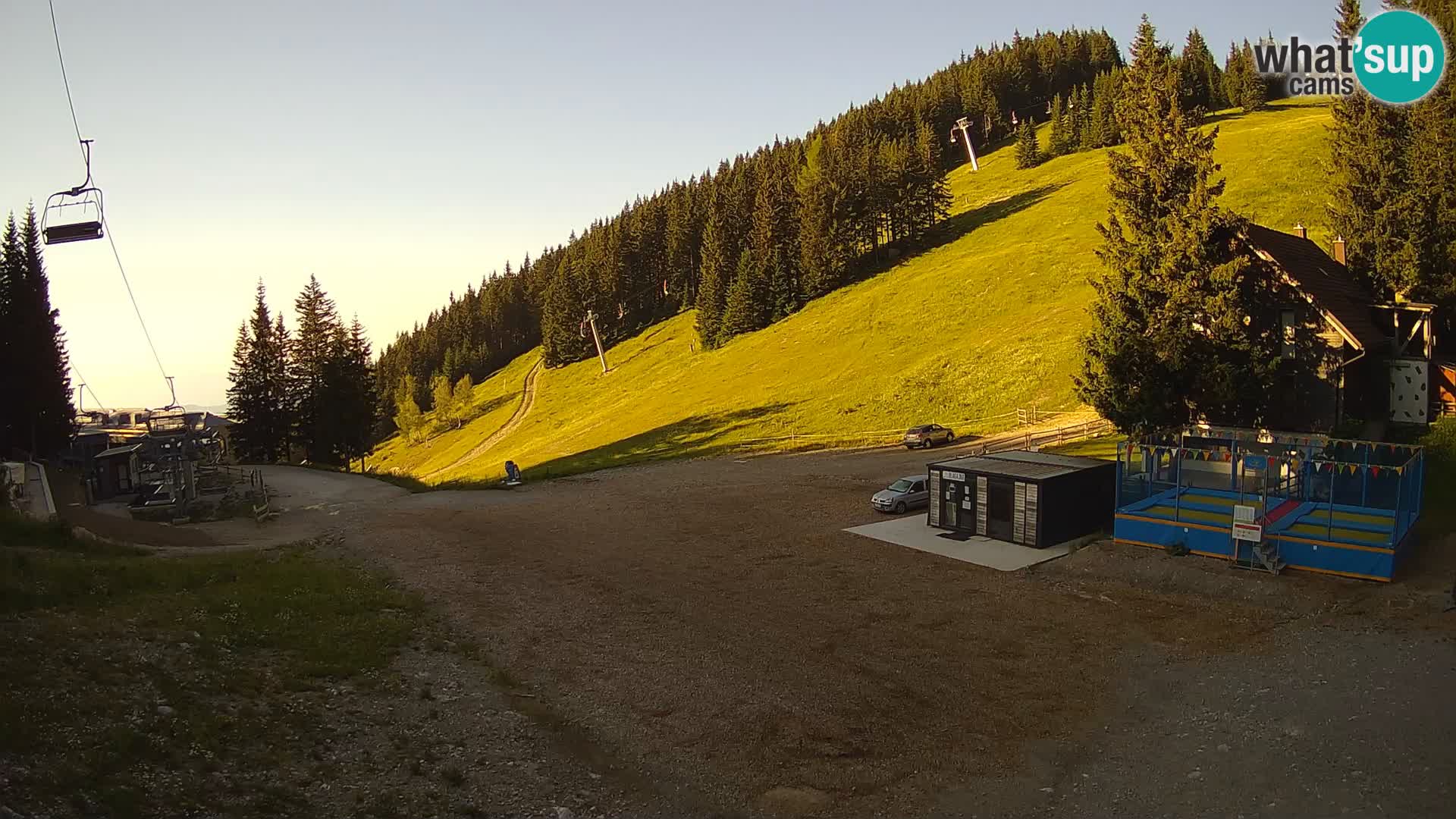 Cámara web en vivo de la estación de esquí GOLTE – vista a Medvedjak – Eslovenia
