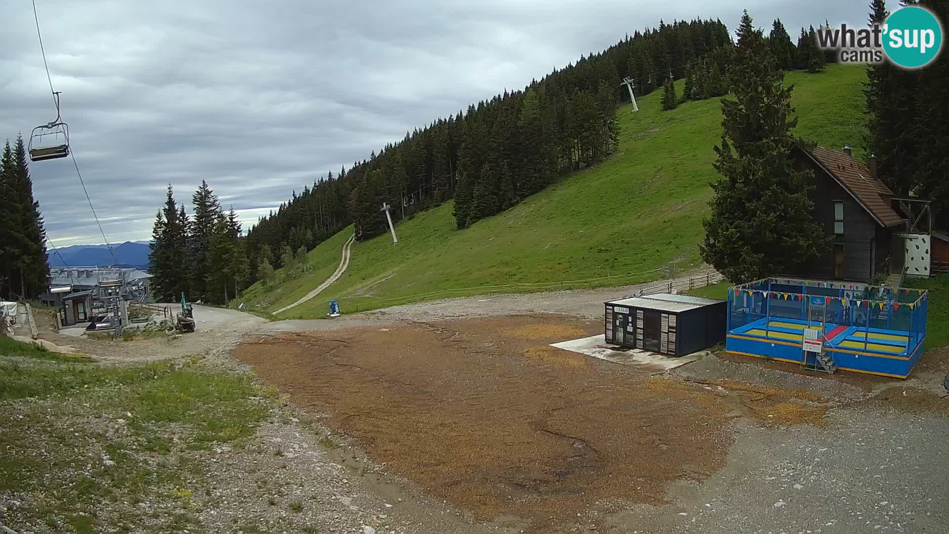 Cámara web en vivo de la estación de esquí GOLTE – vista a Medvedjak – Eslovenia