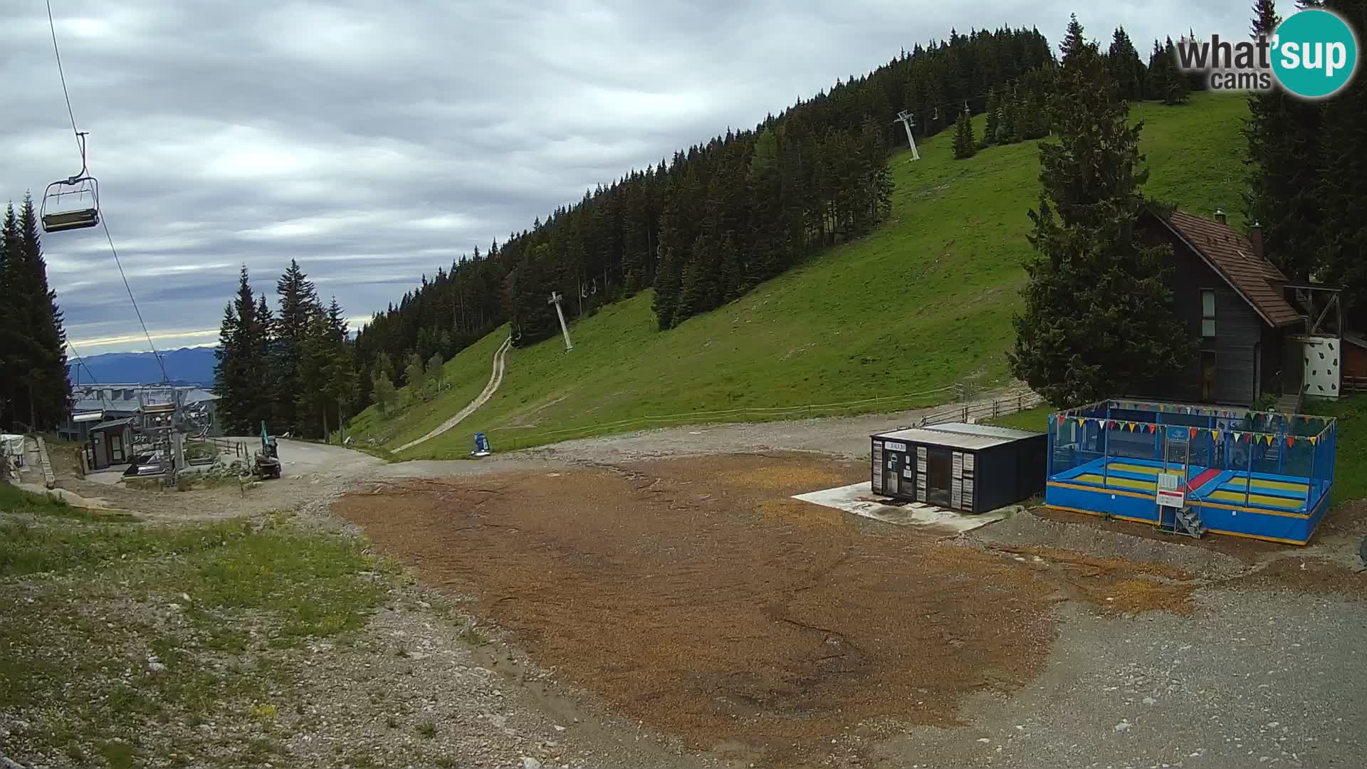 Cámara web en vivo de la estación de esquí GOLTE – vista a Medvedjak – Eslovenia