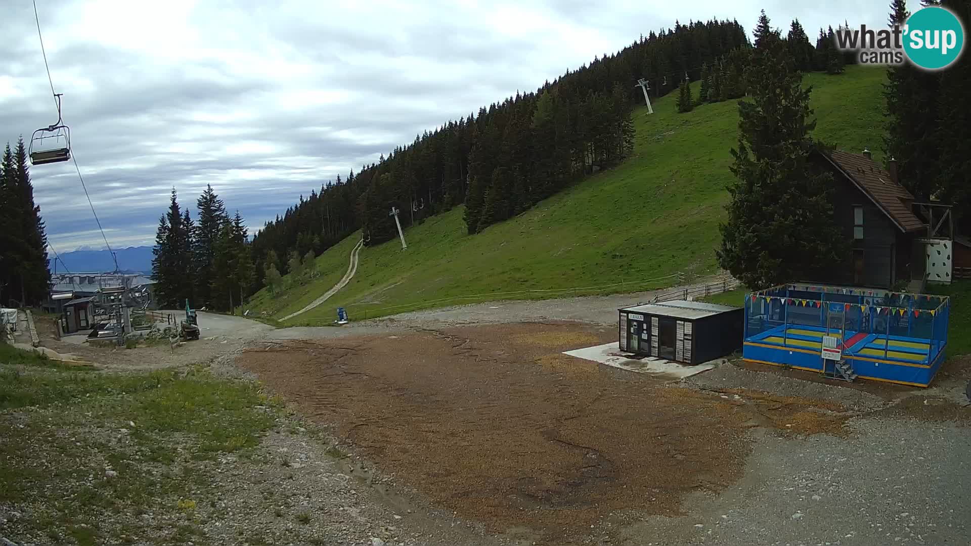 GOLTE skijalište web kamera – pogled na Medvedjak – Slovenija
