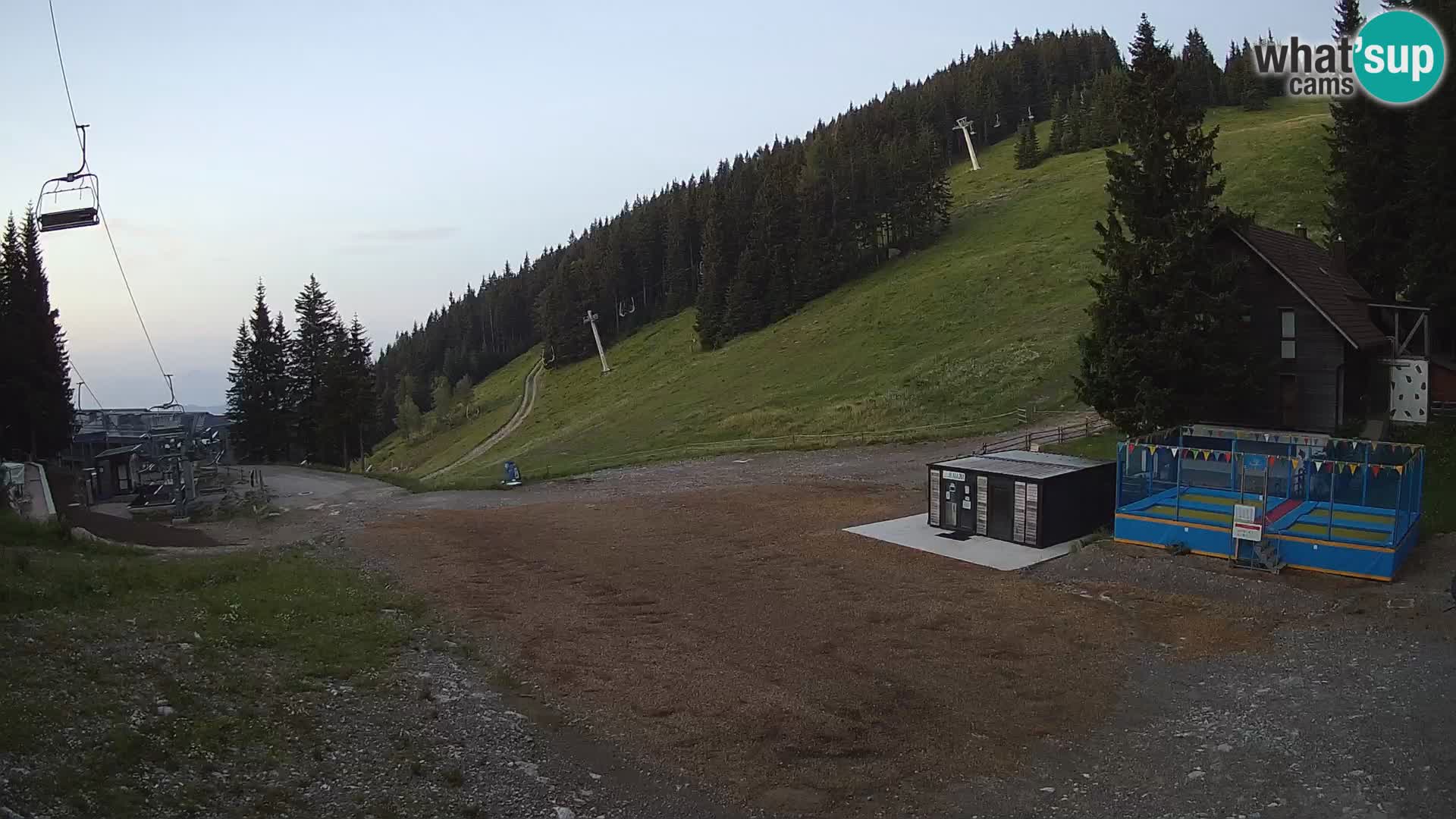 Cámara web en vivo de la estación de esquí GOLTE – vista a Medvedjak – Eslovenia