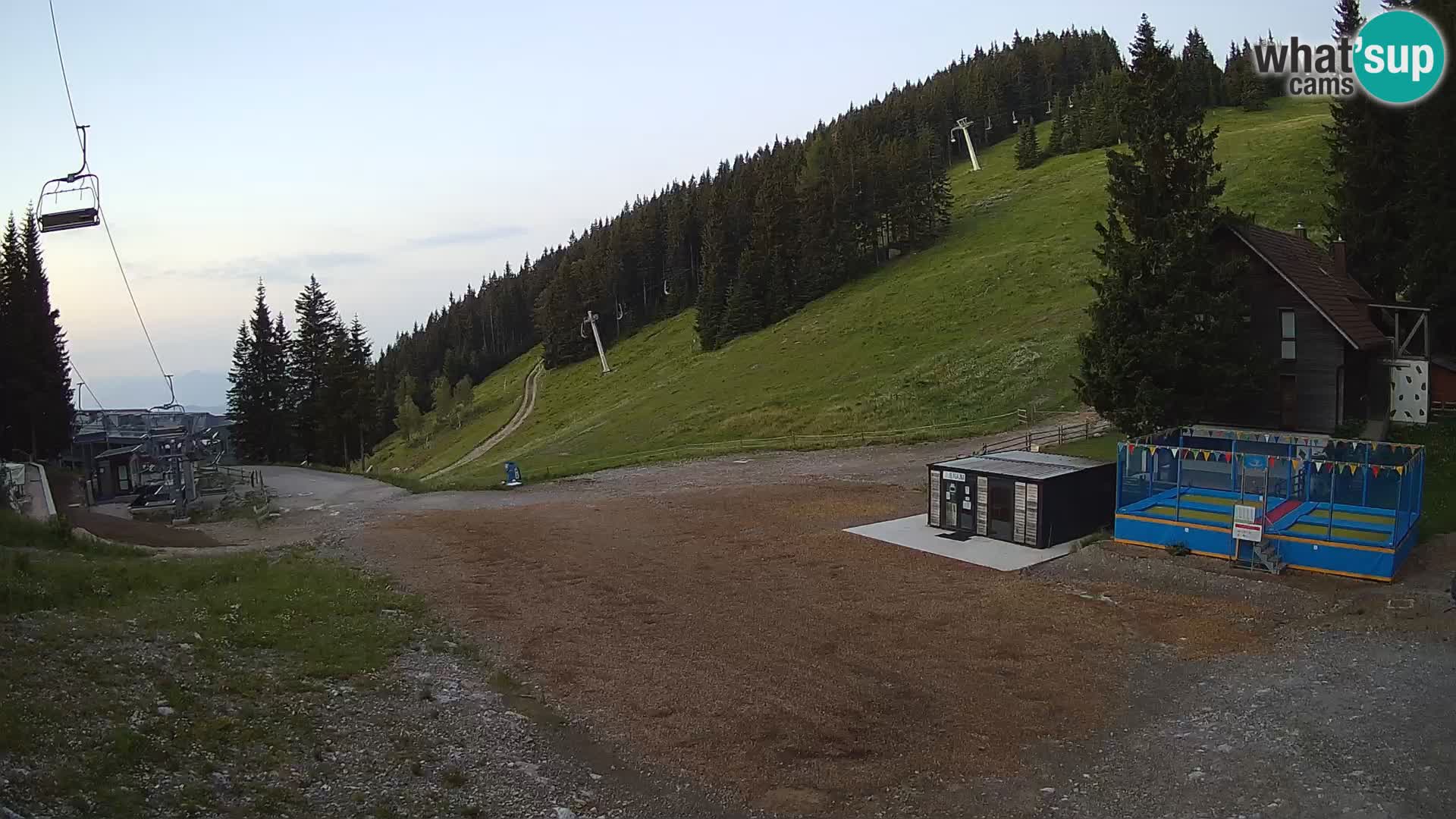 Cámara web en vivo de la estación de esquí GOLTE – vista a Medvedjak – Eslovenia