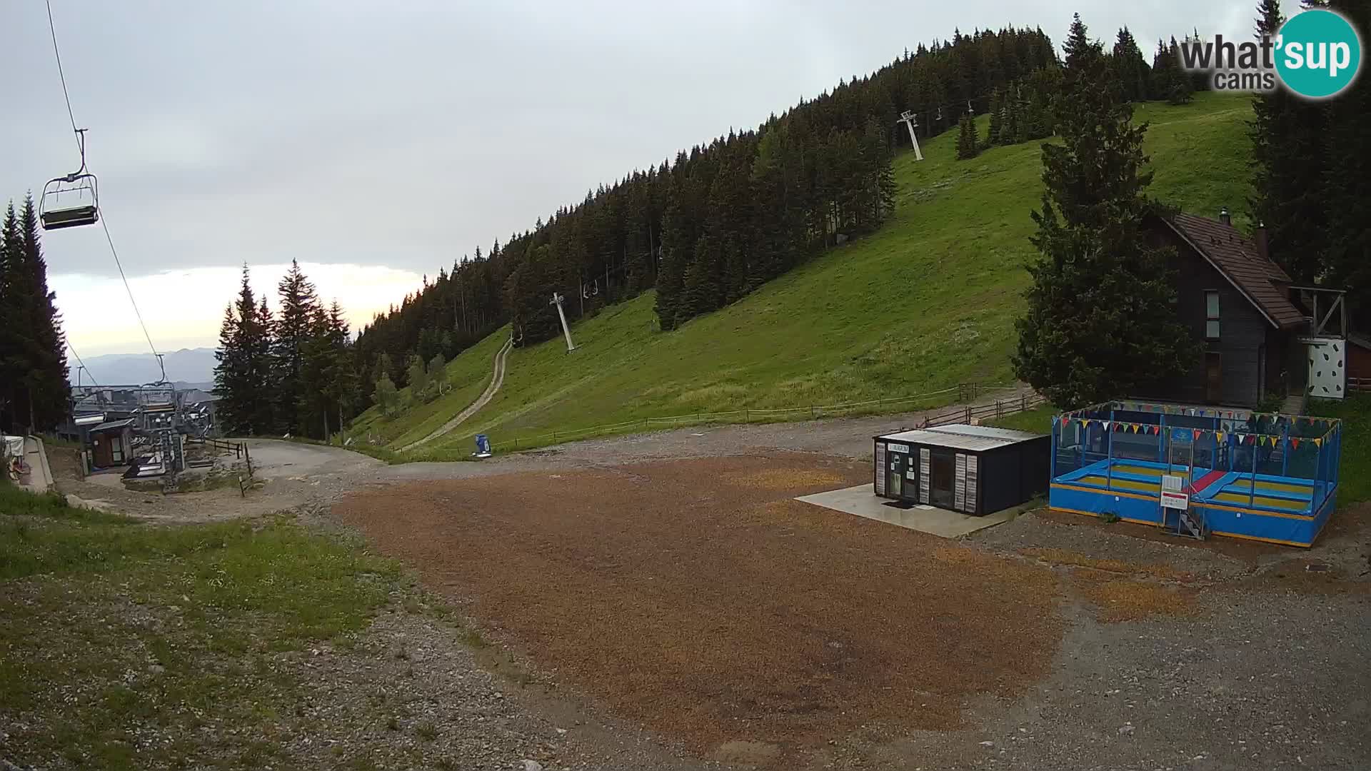 Cámara web en vivo de la estación de esquí GOLTE – vista a Medvedjak – Eslovenia