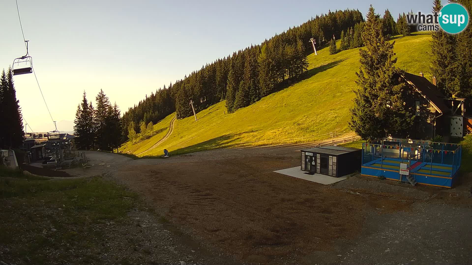 Cámara web en vivo de la estación de esquí GOLTE – vista a Medvedjak – Eslovenia