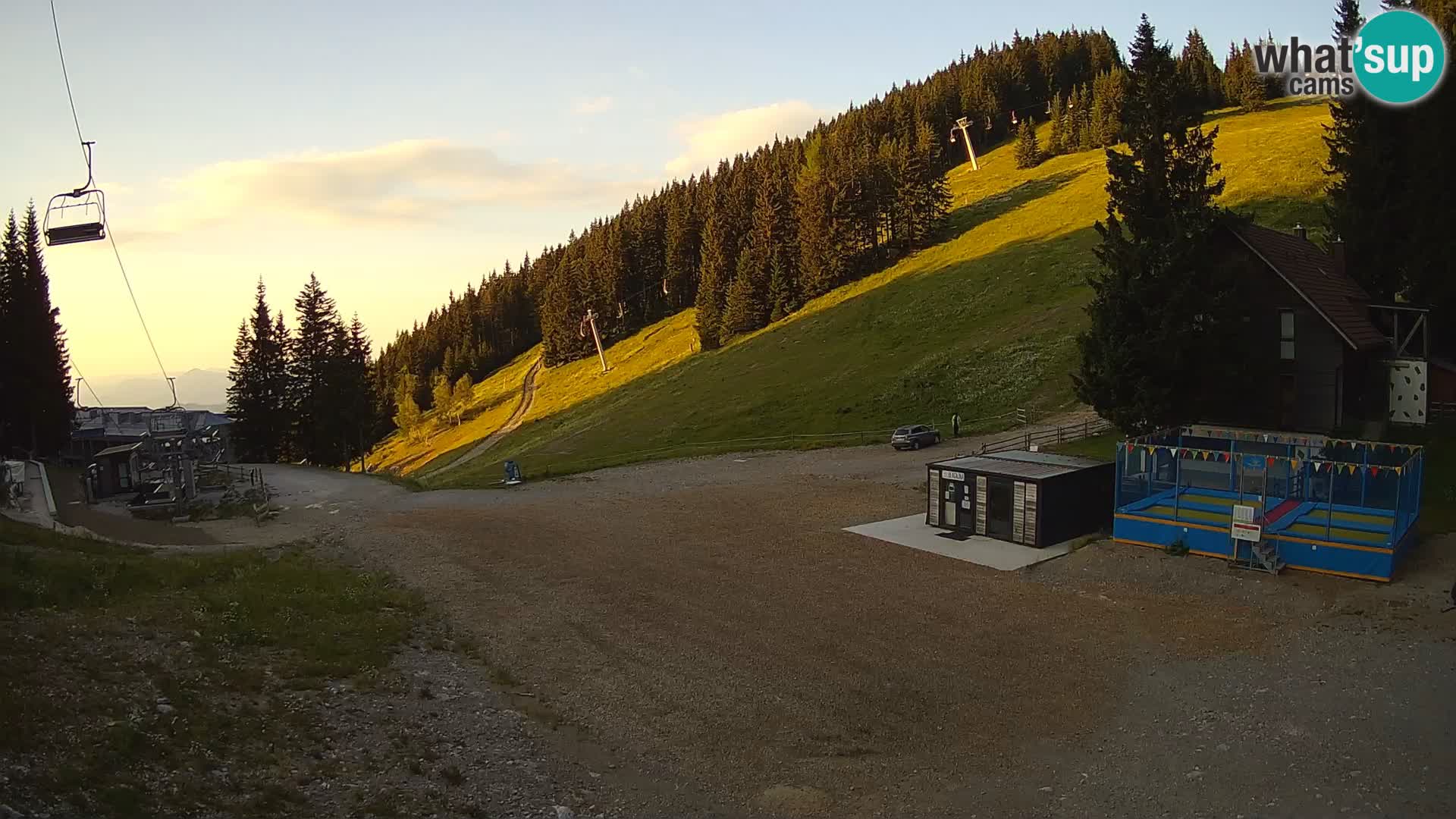 Cámara web en vivo de la estación de esquí GOLTE – vista a Medvedjak – Eslovenia
