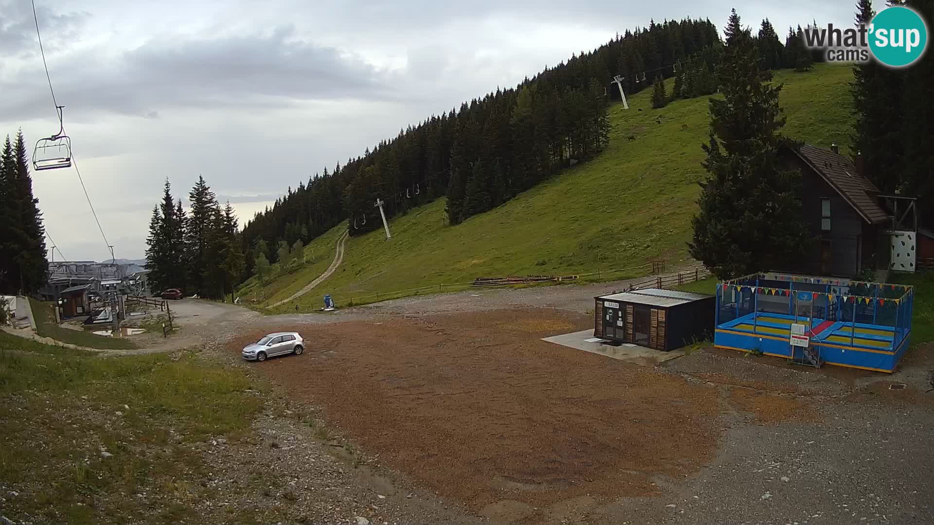 Cámara web en vivo de la estación de esquí GOLTE – vista a Medvedjak – Eslovenia