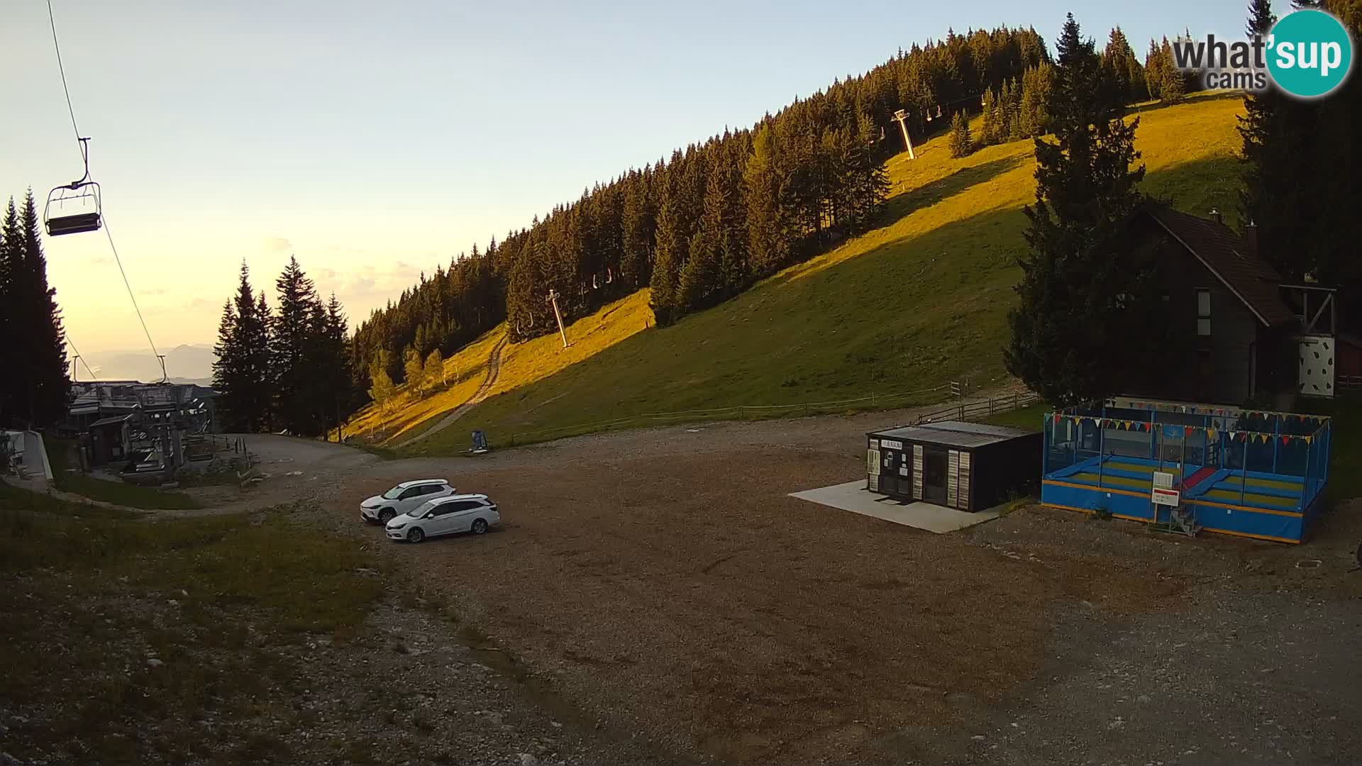 Cámara web en vivo de la estación de esquí GOLTE – vista a Medvedjak – Eslovenia