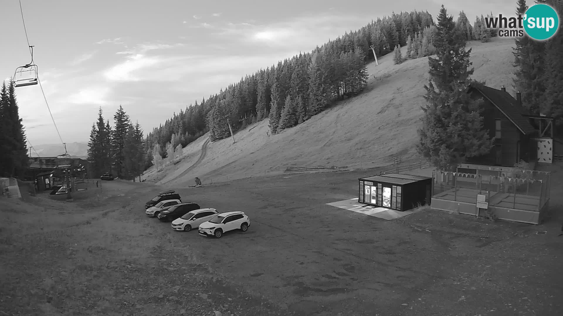 Spletna kamera smučišča GOLTE v živo – pogled na Medvedjak