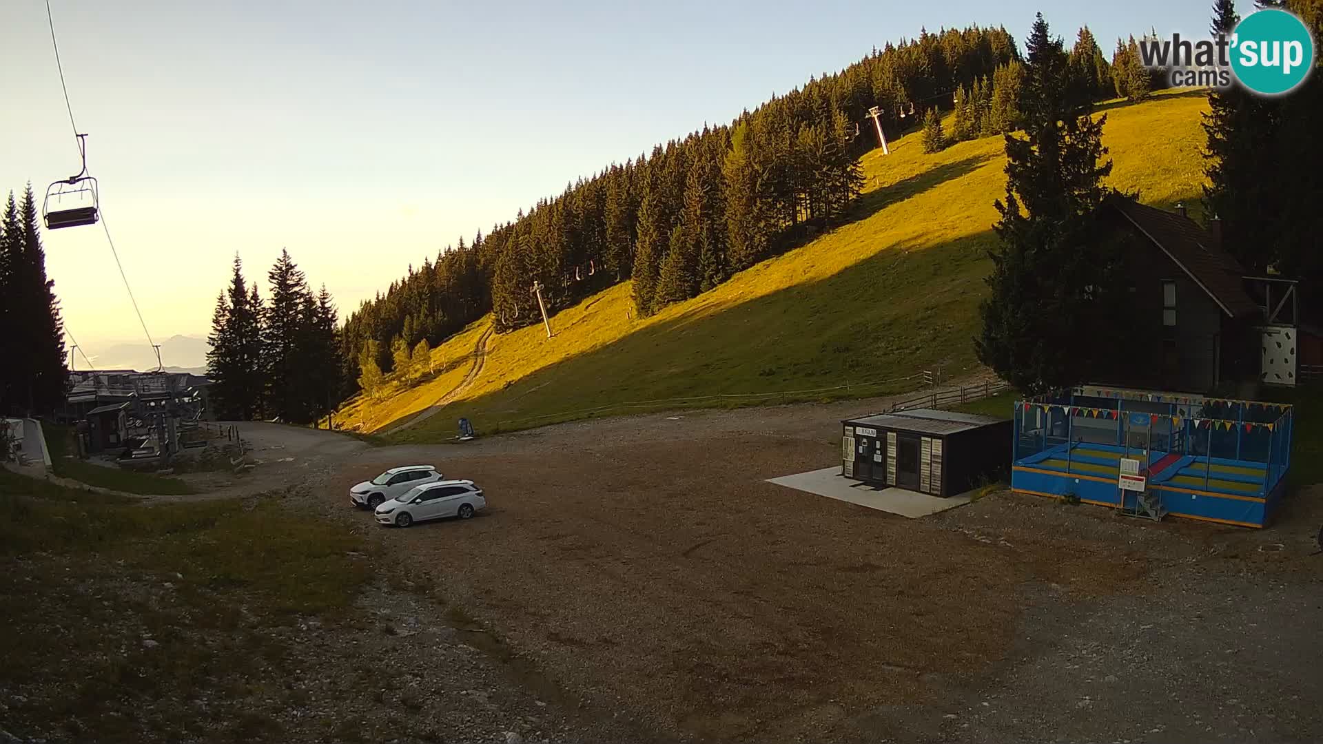 GOLTE skijalište web kamera – pogled na Medvedjak – Slovenija