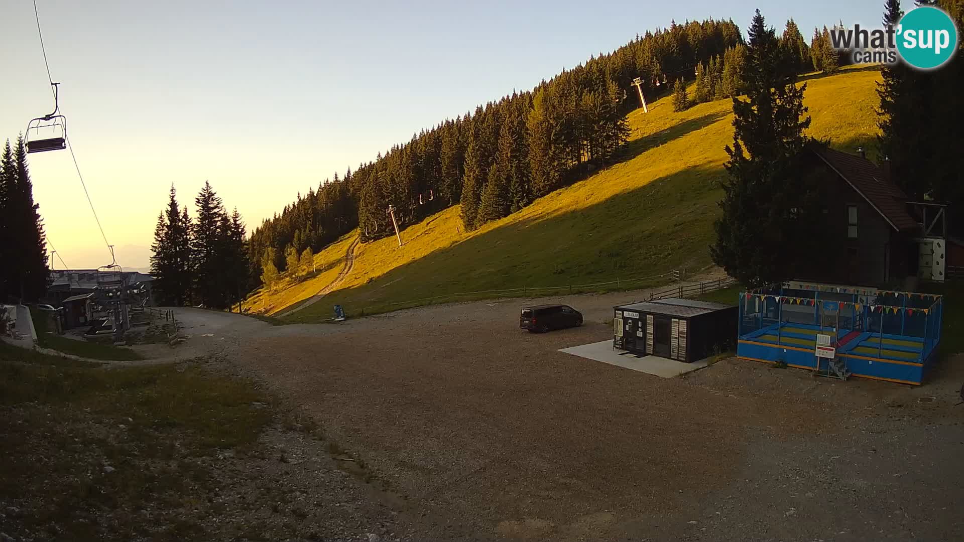 Cámara web en vivo de la estación de esquí GOLTE – vista a Medvedjak – Eslovenia