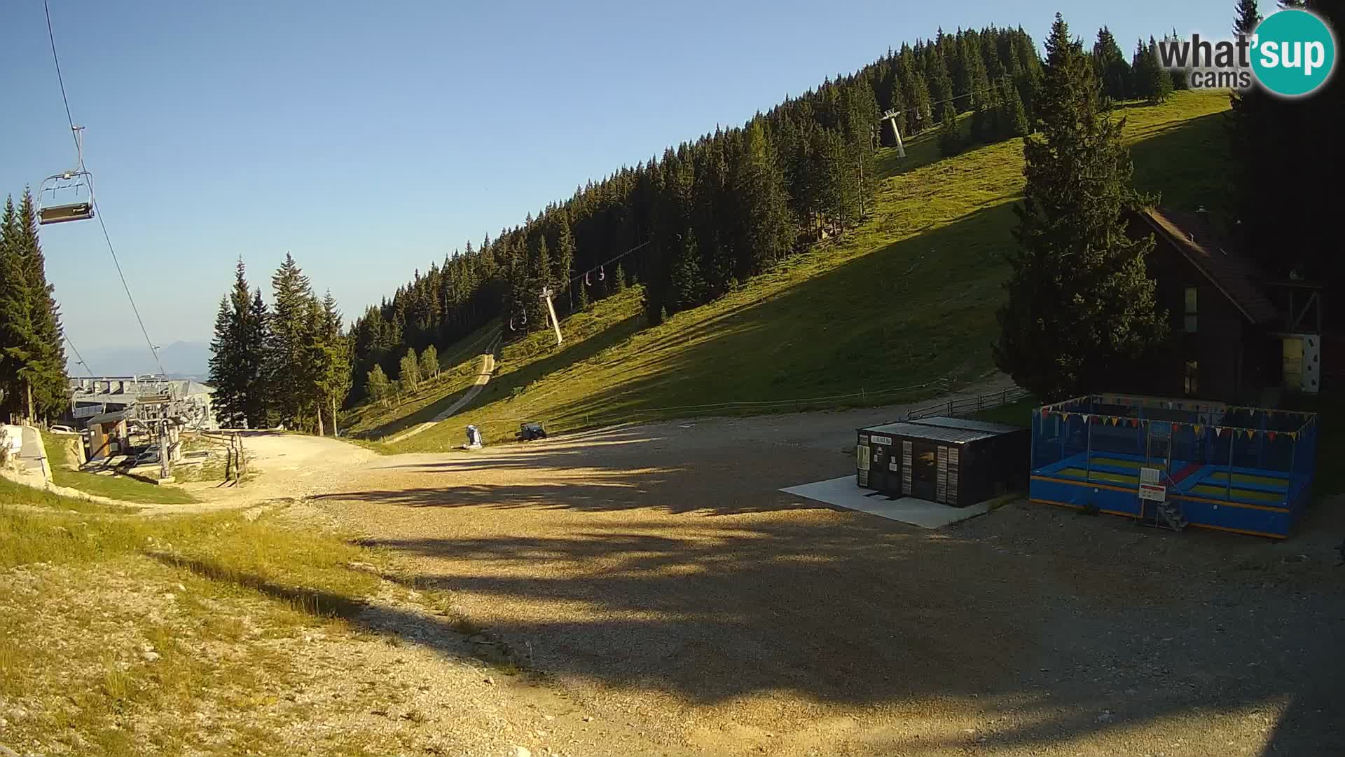 Cámara web en vivo de la estación de esquí GOLTE – vista a Medvedjak – Eslovenia