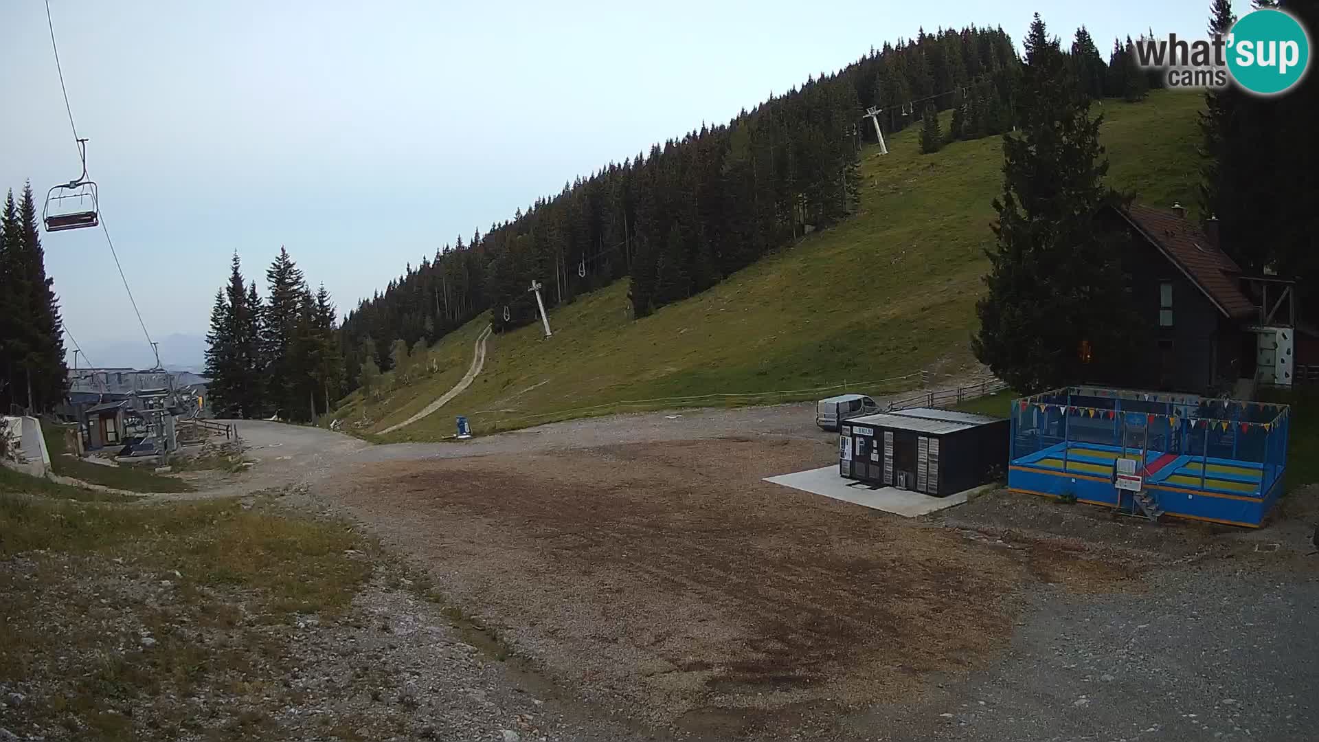 GOLTE skijalište web kamera – pogled na Medvedjak – Slovenija