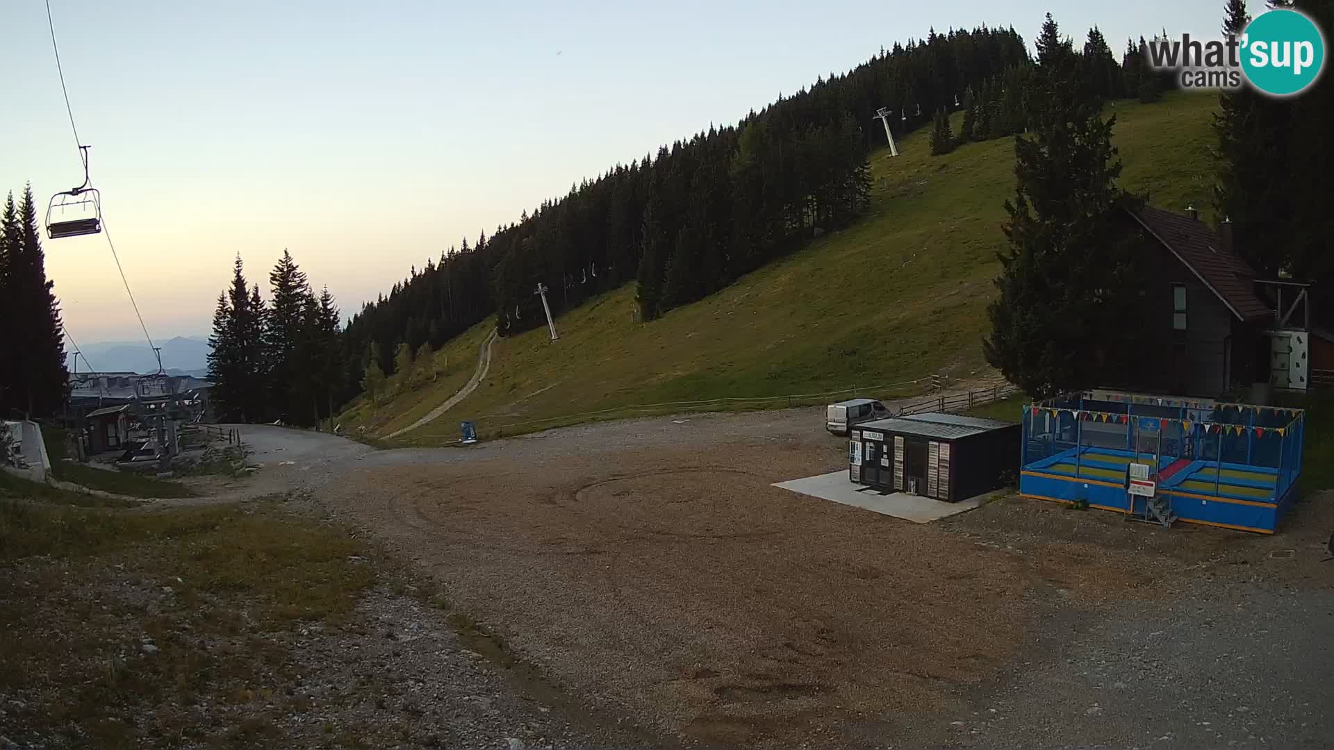 GOLTE skijalište web kamera – pogled na Medvedjak – Slovenija