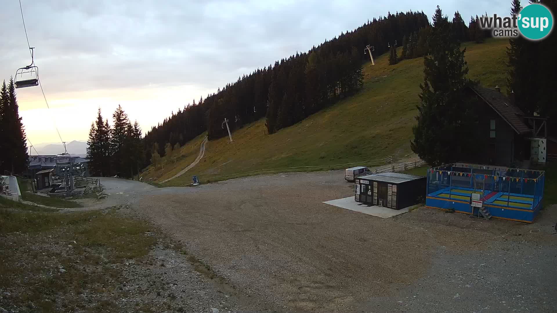 Cámara web en vivo de la estación de esquí GOLTE – vista a Medvedjak – Eslovenia