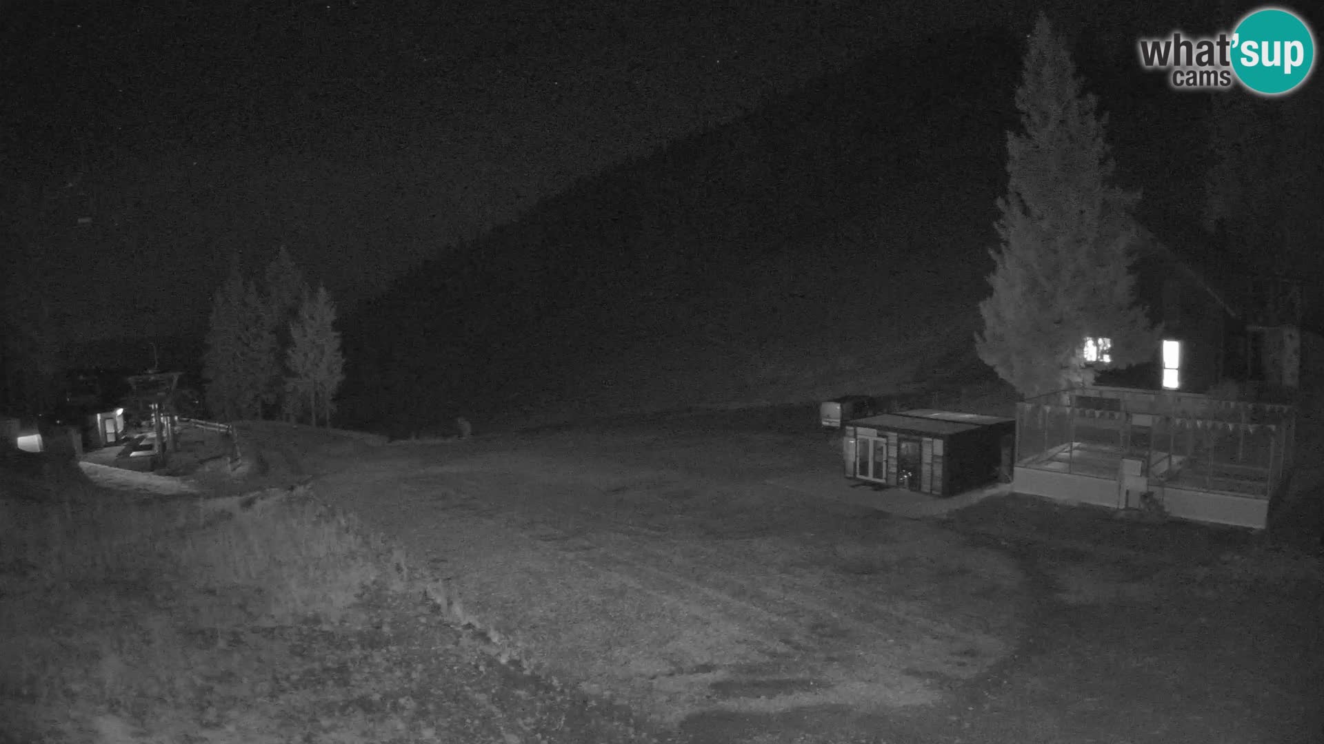 Spletna kamera smučišča GOLTE v živo – pogled na Medvedjak