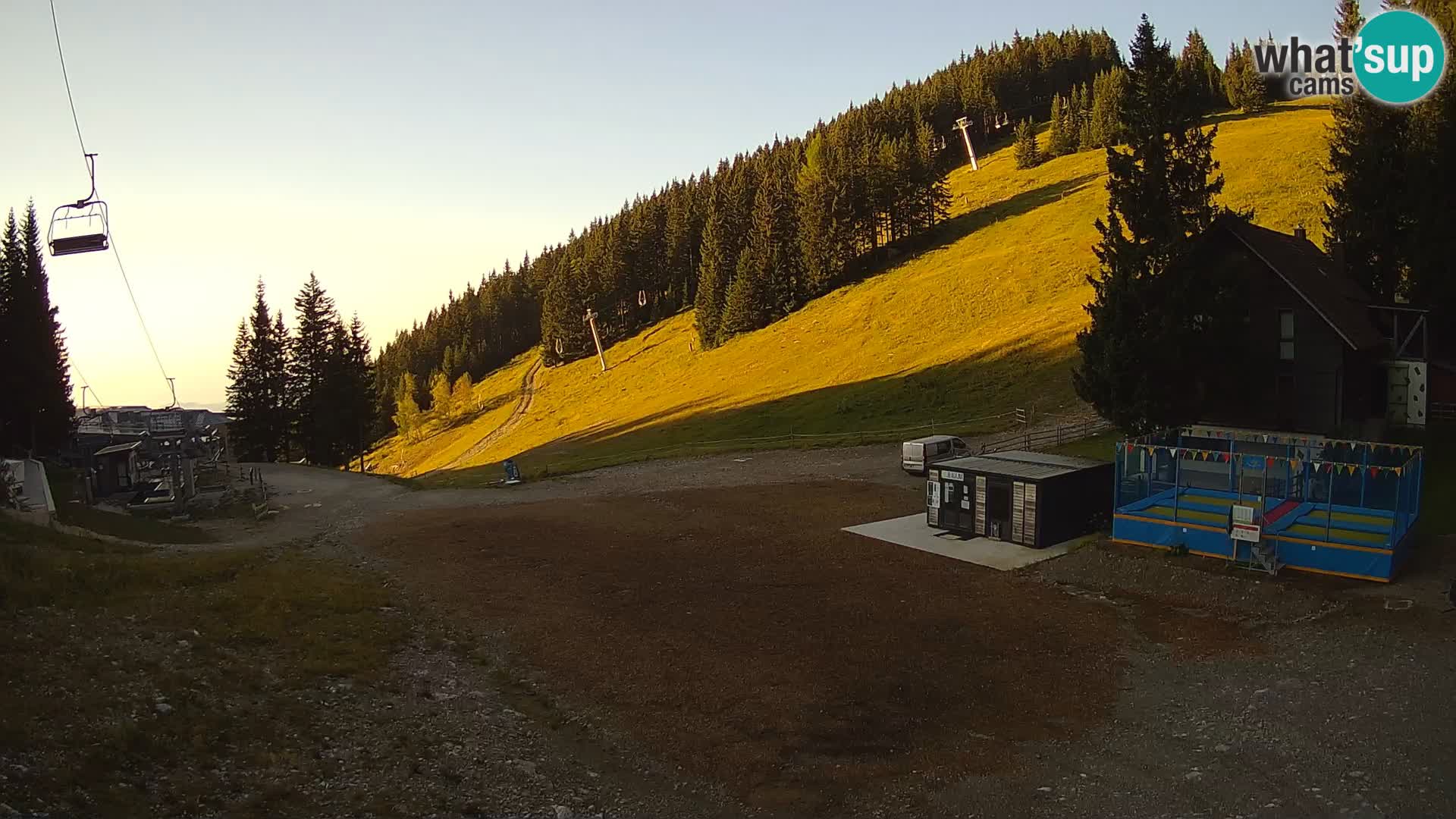 Cámara web en vivo de la estación de esquí GOLTE – vista a Medvedjak – Eslovenia