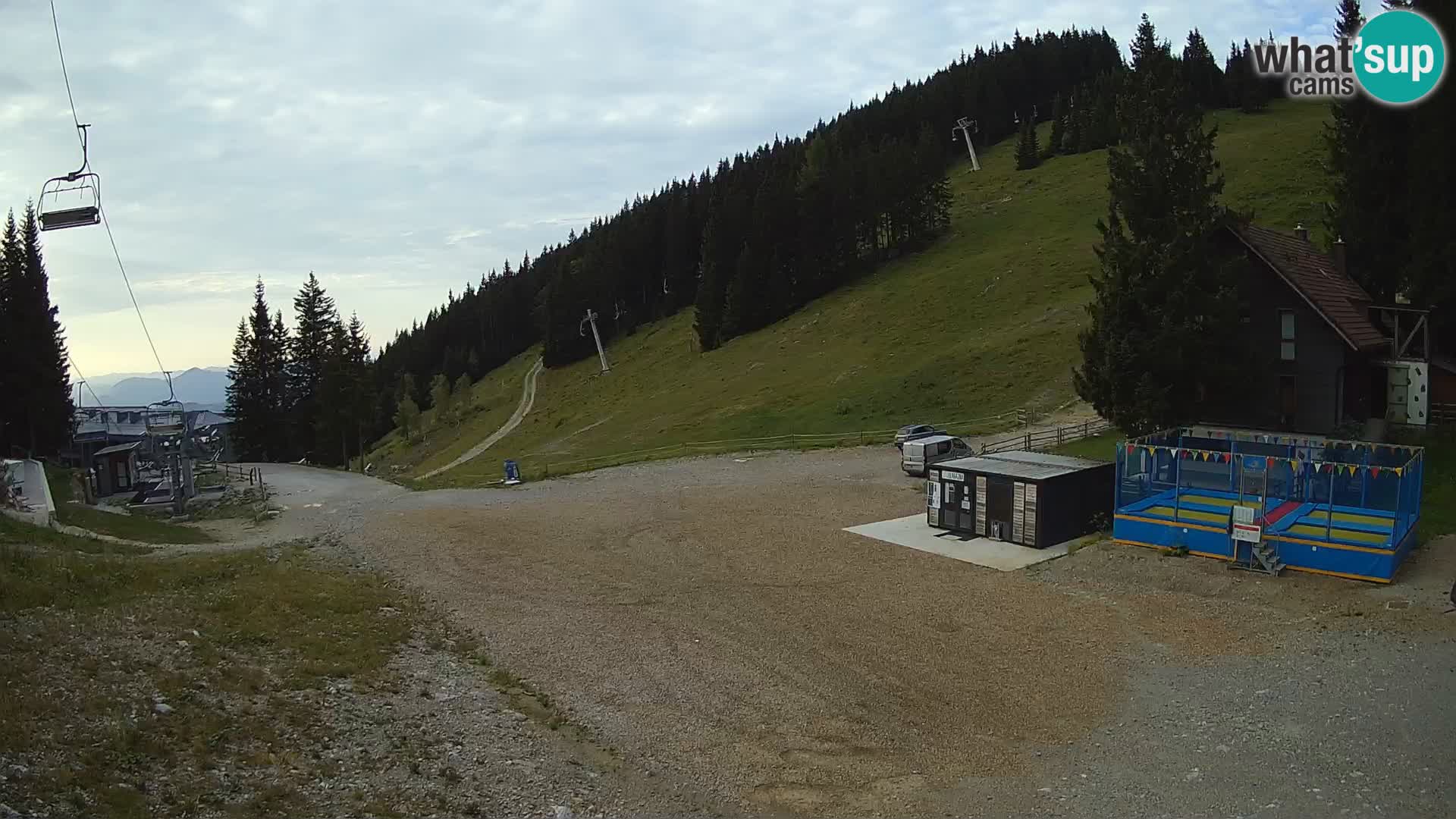 Cámara web en vivo de la estación de esquí GOLTE – vista a Medvedjak – Eslovenia