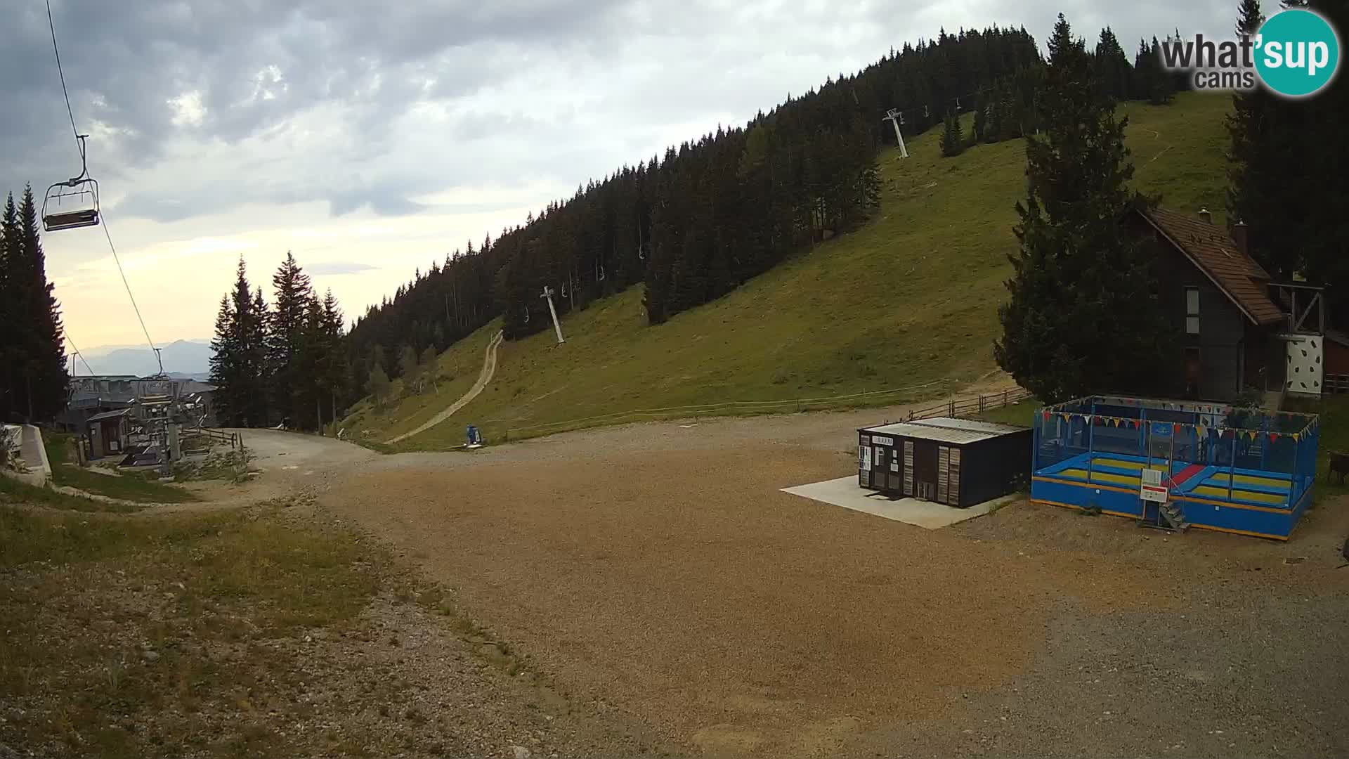 Webcam en direct de la station de ski de GOLTE – vue sur Medvedjak – Slovénie