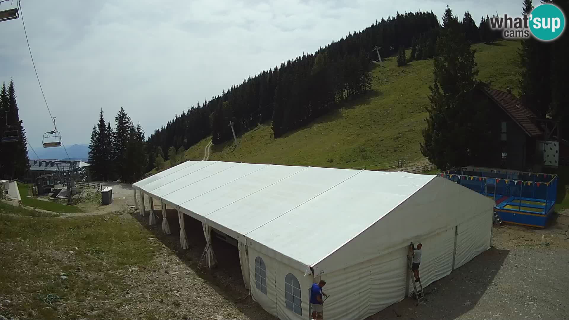 GOLTE Skigebiet webcam – Schöne Aussicht auf Medvedjak – Slowenien