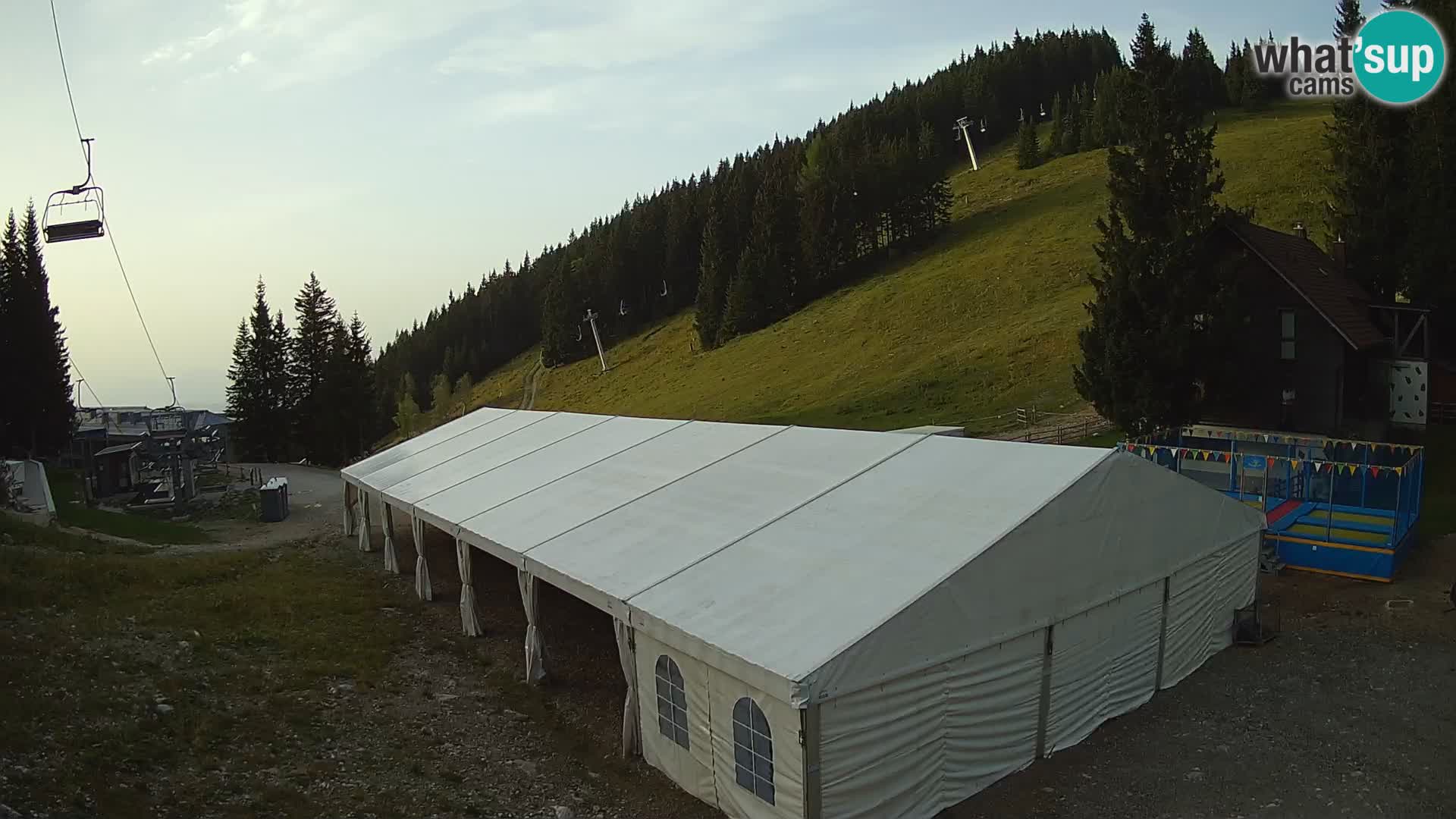 GOLTE Skigebiet webcam – Schöne Aussicht auf Medvedjak – Slowenien