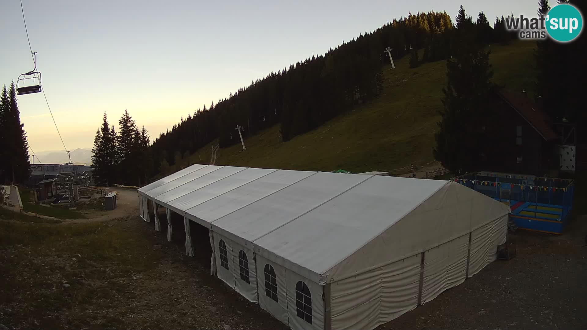 GOLTE skijalište web kamera – pogled na Medvedjak – Slovenija